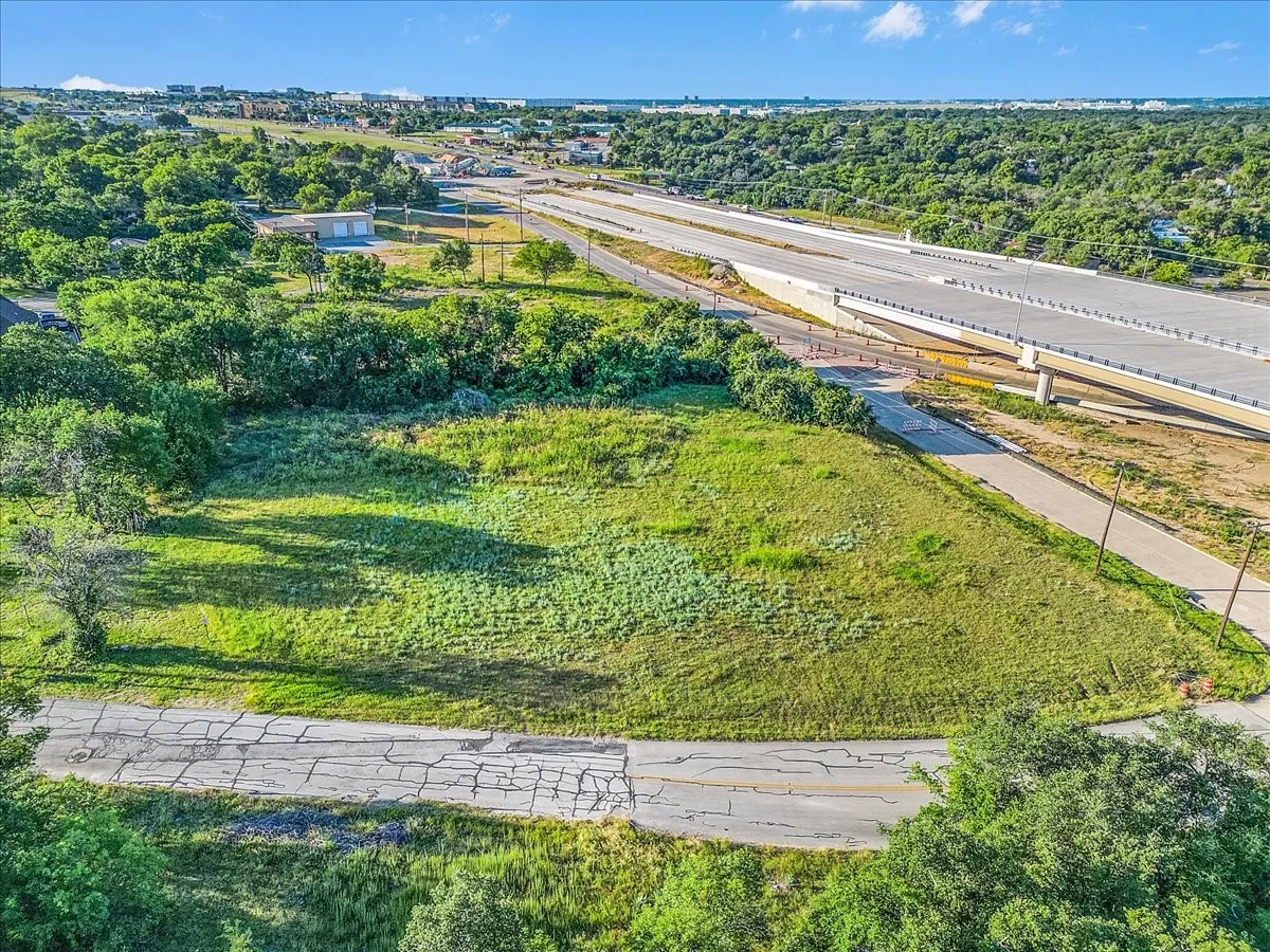 Unimproved Land For Sale in Tarrant County , 7037 Greenbriar Crescent Street, Lake Worth, Texas 76135, 0, 0, Garage spaces, 0 Sqft, built in 0, mls#20738661, Real Estate Agent in Lake Worth, Homes For Sale in Tarrant county, Homes For Sale in Lake Worth, Realtor in Lake Worth Texas, Real Estate Brokerage Independent Realty Texas, Luminita Cordes Realtor