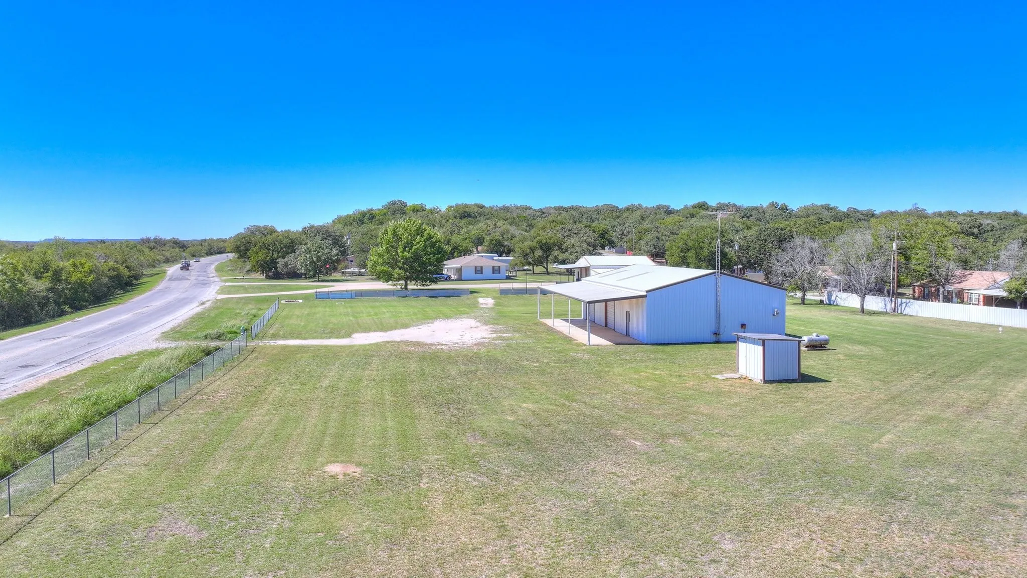 Birds eye view of property