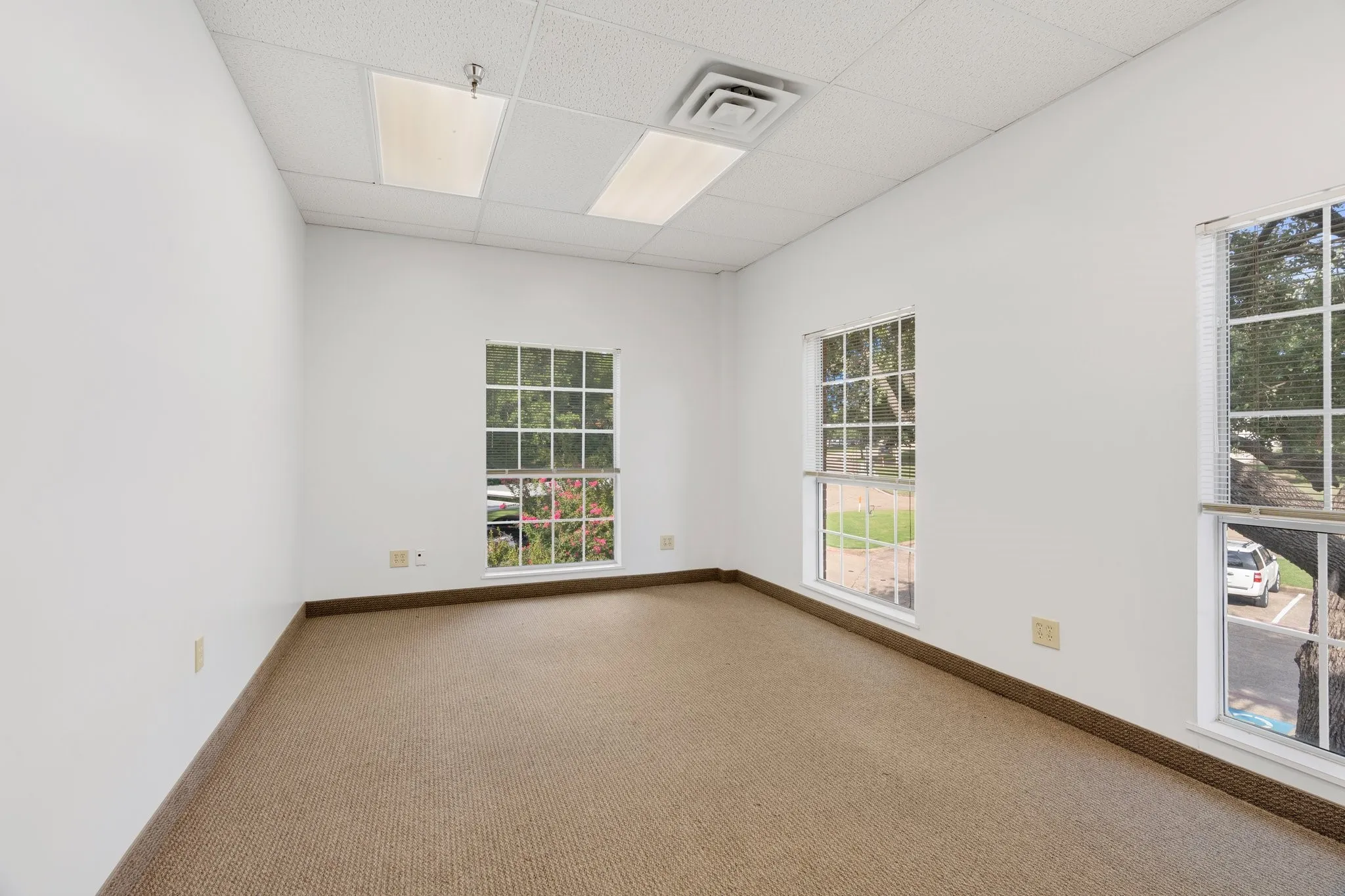 Business For Rent in Collin County , 100 Allentown Parkway 208, Allen, Texas 75002, 0, 0, Garage spaces, 0 Sqft, built in 1985, Preowned, Price $3,729, mls#20742646, Real Estate Agent in Allen, Homes For Rent in Collin county, Homes For Rent in Allen, Realtor in Allen Texas, Real Estate Brokerage Independent Realty Texas, Luminita Cordes Realtor