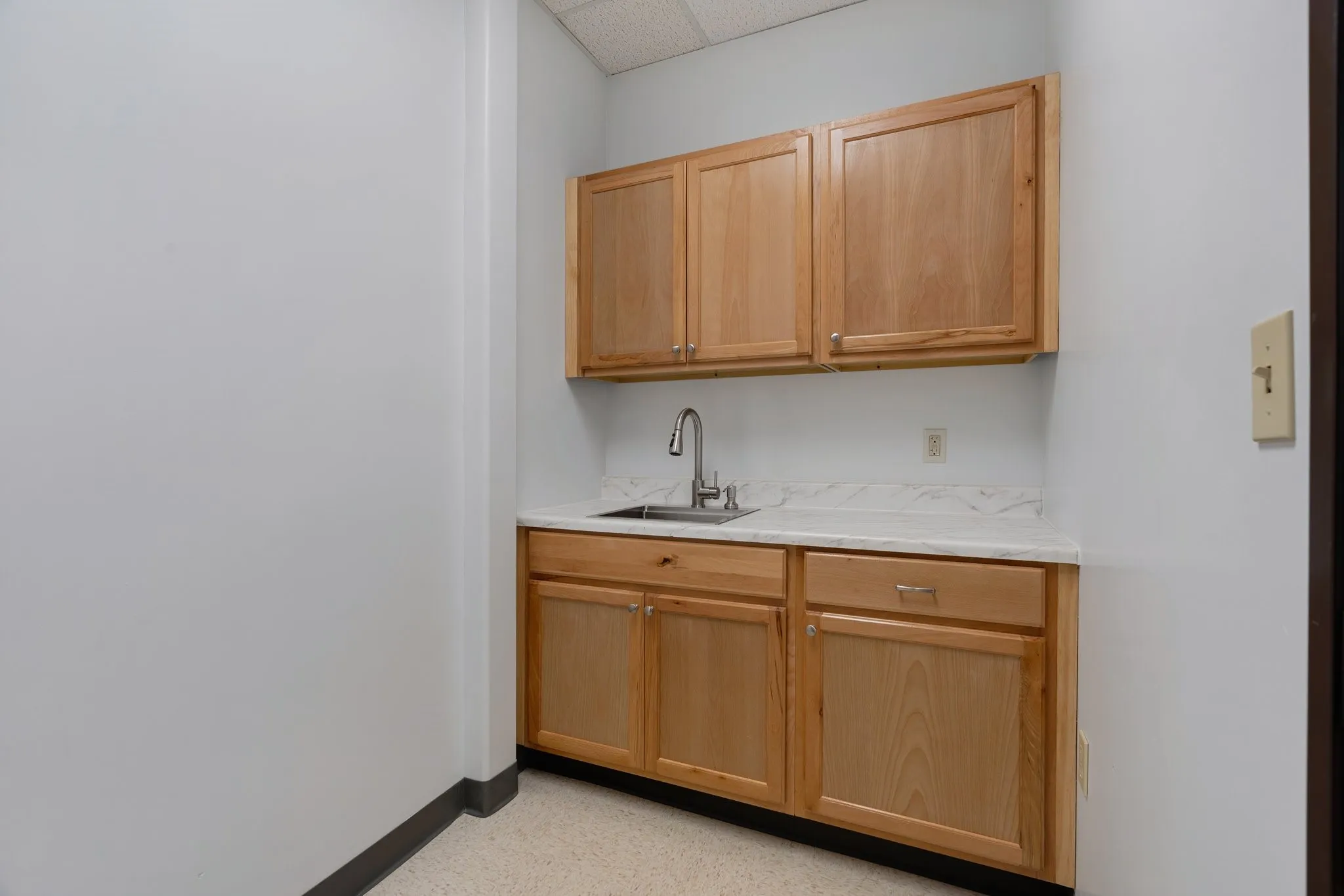 Business For Rent in Collin County , 100 Allentown Parkway 208, Allen, Texas 75002, 0, 0, Garage spaces, 0 Sqft, built in 1985, Preowned, Price $3,729, mls#20742646, Real Estate Agent in Allen, Homes For Rent in Collin county, Homes For Rent in Allen, Realtor in Allen Texas, Real Estate Brokerage Independent Realty Texas, Luminita Cordes Realtor