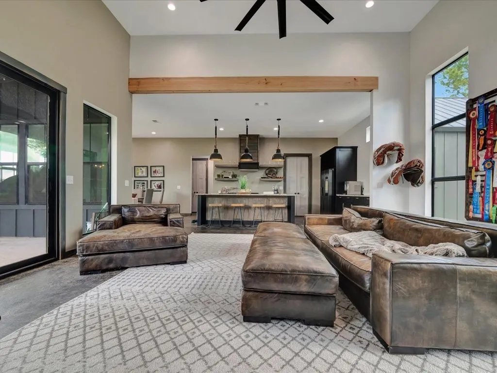 Single Family Residence For Sale in Angelina County , 191 Westview Drive, Lufkin, Texas 75904, 4 Bedrooms, 3 Bathrooms, 3 Garage spaces, 3,080 Sqft, built in 2022, Preowned, Price $649,000, mls#20748479, Real Estate Agent in Lufkin, Homes For Sale in Angelina county, Homes For Sale in Lufkin, Realtor in Lufkin Texas, Real Estate Brokerage Independent Realty Texas, Luminita Cordes Realtor