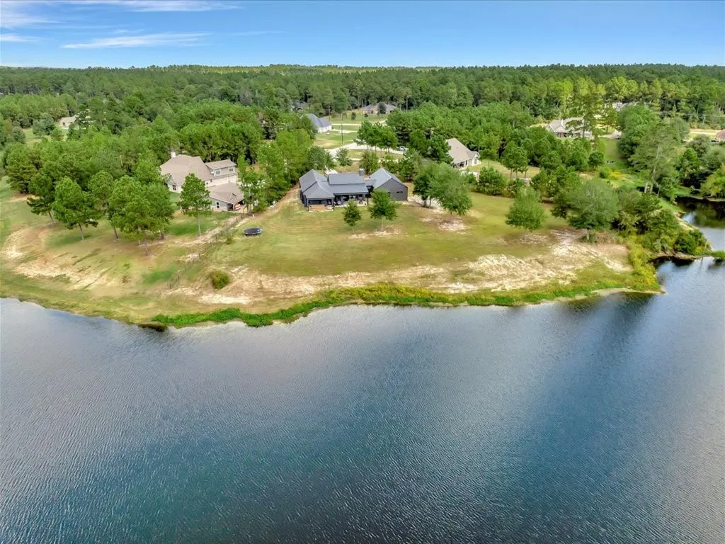 Single Family Residence For Sale in Angelina County , 191 Westview Drive, Lufkin, Texas 75904, 4 Bedrooms, 3 Bathrooms, 3 Garage spaces, 3,080 Sqft, built in 2022, Preowned, Price $649,000, mls#20748479, Real Estate Agent in Lufkin, Homes For Sale in Angelina county, Homes For Sale in Lufkin, Realtor in Lufkin Texas, Real Estate Brokerage Independent Realty Texas, Luminita Cordes Realtor