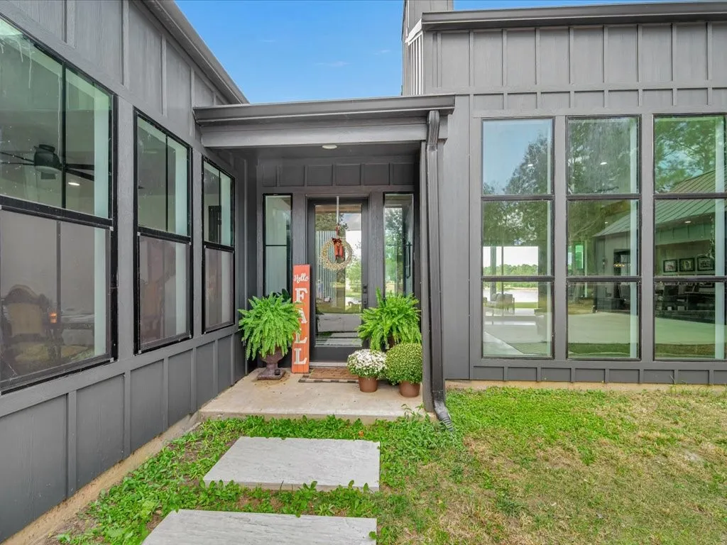 Single Family Residence For Sale in Angelina County , 191 Westview Drive, Lufkin, Texas 75904, 4 Bedrooms, 3 Bathrooms, 3 Garage spaces, 3,080 Sqft, built in 2022, Preowned, Price $649,000, mls#20748479, Real Estate Agent in Lufkin, Homes For Sale in Angelina county, Homes For Sale in Lufkin, Realtor in Lufkin Texas, Real Estate Brokerage Independent Realty Texas, Luminita Cordes Realtor