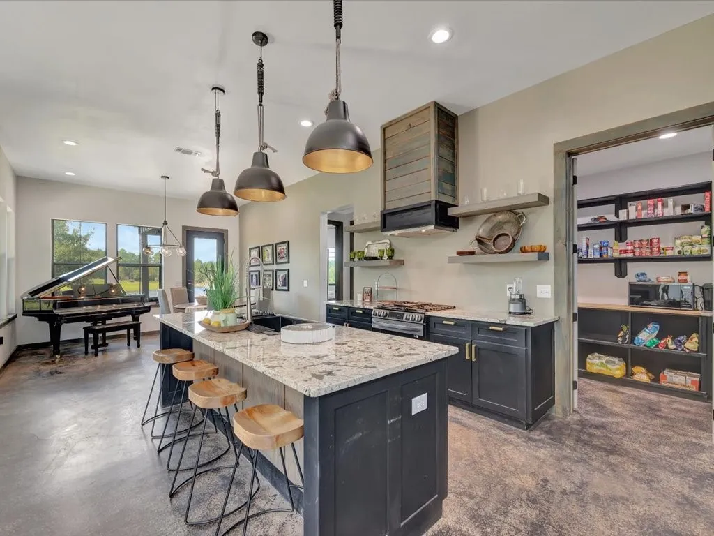 Single Family Residence For Sale in Angelina County , 191 Westview Drive, Lufkin, Texas 75904, 4 Bedrooms, 3 Bathrooms, 3 Garage spaces, 3,080 Sqft, built in 2022, Preowned, Price $649,000, mls#20748479, Real Estate Agent in Lufkin, Homes For Sale in Angelina county, Homes For Sale in Lufkin, Realtor in Lufkin Texas, Real Estate Brokerage Independent Realty Texas, Luminita Cordes Realtor