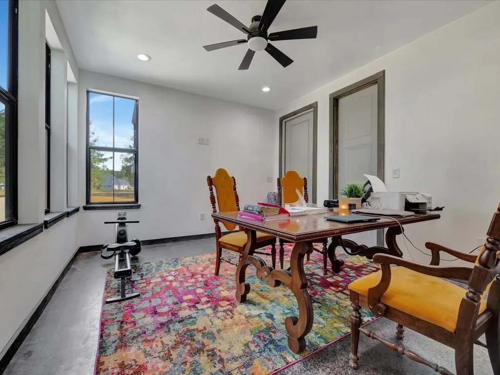 Single Family Residence For Sale in Angelina County , 191 Westview Drive, Lufkin, Texas 75904, 4 Bedrooms, 3 Bathrooms, 3 Garage spaces, 3,080 Sqft, built in 2022, Preowned, Price $649,000, mls#20748479, Real Estate Agent in Lufkin, Homes For Sale in Angelina county, Homes For Sale in Lufkin, Realtor in Lufkin Texas, Real Estate Brokerage Independent Realty Texas, Luminita Cordes Realtor