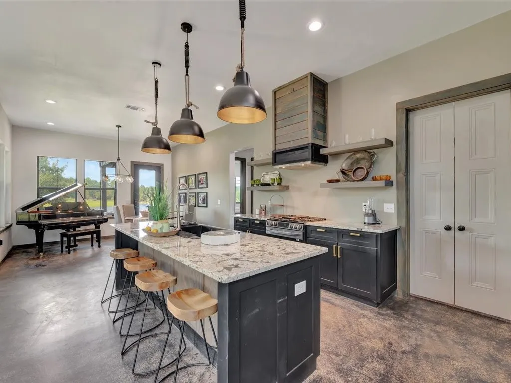 Single Family Residence For Sale in Angelina County , 191 Westview Drive, Lufkin, Texas 75904, 4 Bedrooms, 3 Bathrooms, 3 Garage spaces, 3,080 Sqft, built in 2022, Preowned, Price $649,000, mls#20748479, Real Estate Agent in Lufkin, Homes For Sale in Angelina county, Homes For Sale in Lufkin, Realtor in Lufkin Texas, Real Estate Brokerage Independent Realty Texas, Luminita Cordes Realtor