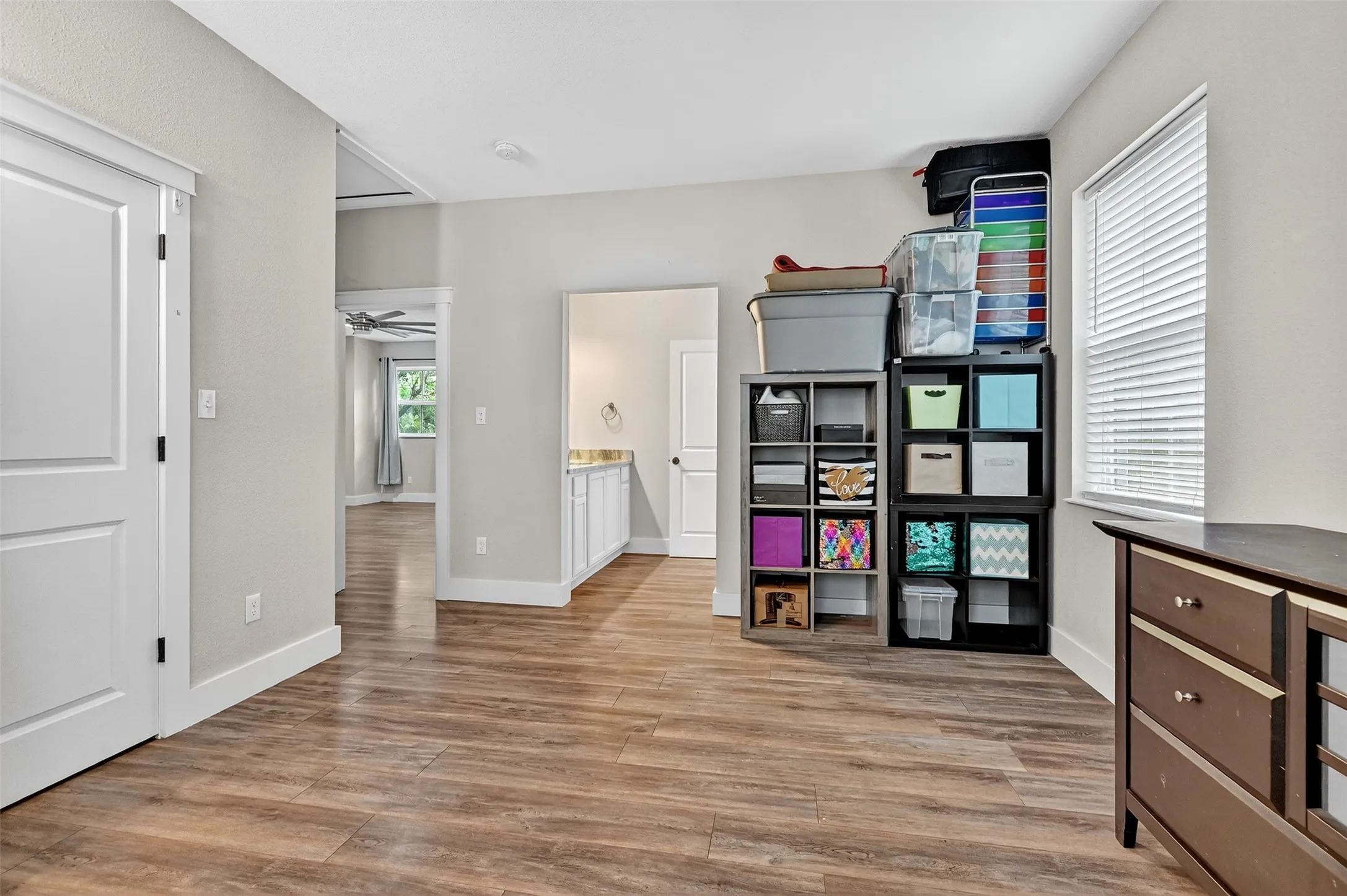 Single Family Residence For Sale in Grayson County , 610 Deleon Street, Denison, Texas 75020, 4 Bedroom, 3 Bathroom, 2 Garage spaces, 2,687 Sqft, built in 2019, Preowned, mls#20745072, Real Estate Agent in Denison, Homes For Sale in Grayson county, Homes For Sale in Denison, Realtor in Denison Texas, Real Estate Brokerage Independent Realty Texas, Luminita Cordes Realtor