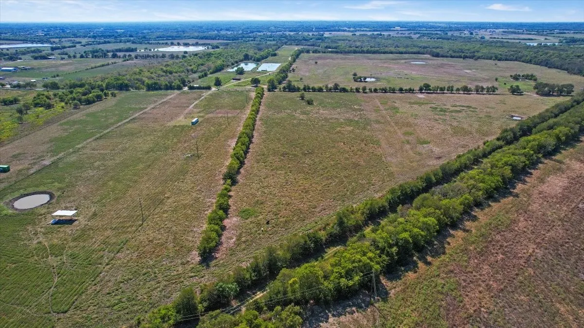 Aerial view featuring a rural view
