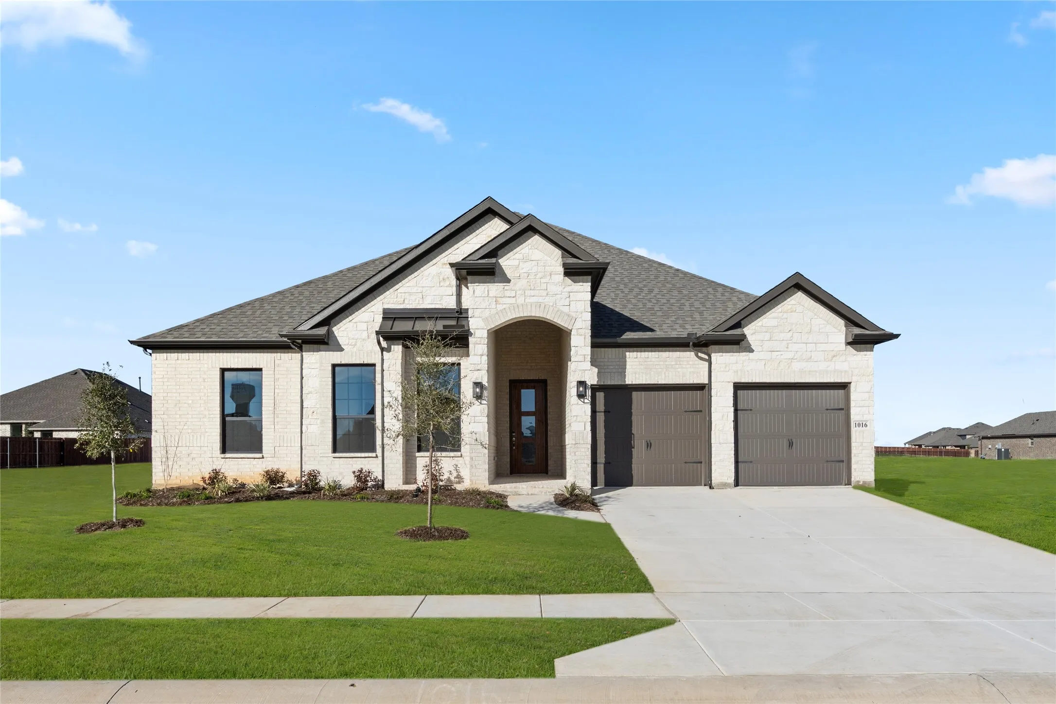 Single Family Residence For Sale in Denton County , 1016 Mill Ridge Drive, Justin, Texas 76247, 4 Bedroom, 3 Bathroom, 2 Garage spaces, 2,416 Sqft, built in 2025, New Construction - Complete, mls#20754111, Real Estate Agent in Justin, Homes For Sale in Denton county, Homes For Sale in Justin, Realtor in Justin Texas, Real Estate Brokerage Independent Realty Texas, Luminita Cordes Realtor