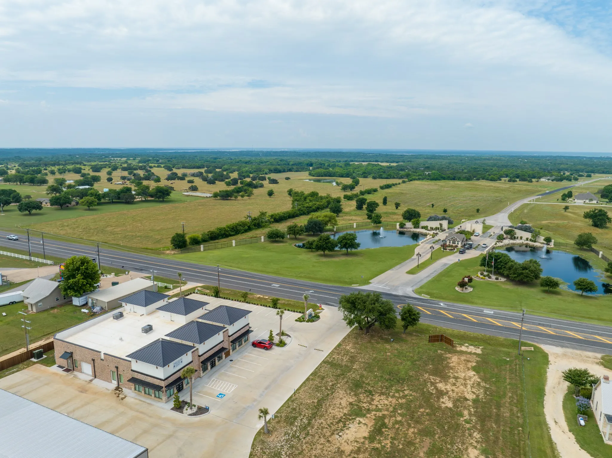 Office For Rent in Hill County , 5536 Fm 933 101, Whitney, Texas 76692, 0, 0, Garage spaces, 0 Sqft, built in 2021, Preowned, mls#20756166, Real Estate Agent in Whitney, Homes For Rent in Hill county, Homes For Rent in Whitney, Realtor in Whitney Texas, Real Estate Brokerage Independent Realty Texas, Luminita Cordes Realtor