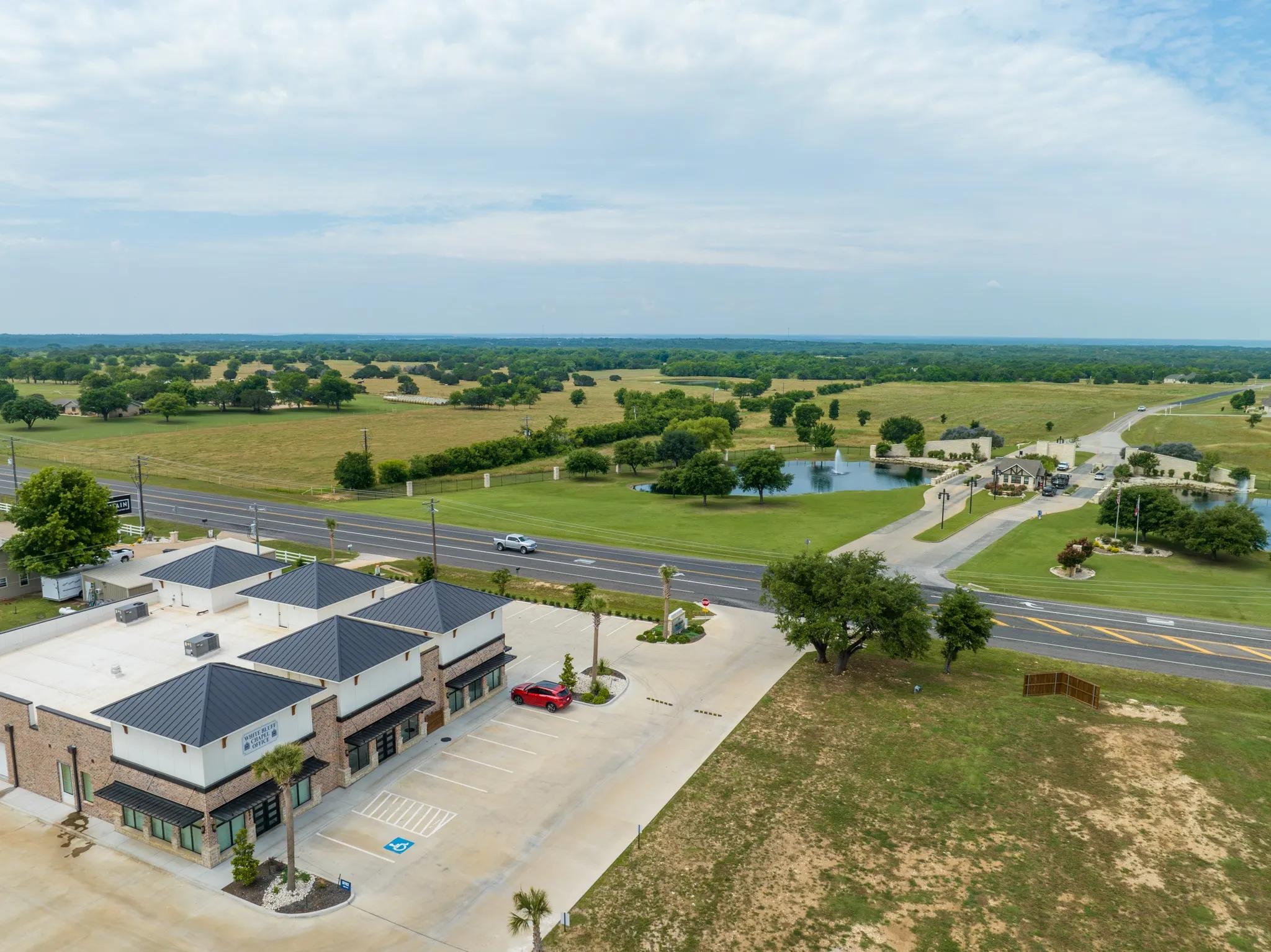 Office For Rent in Hill County , 5536 Fm 933 101, Whitney, Texas 76692, 0, 0, Garage spaces, 0 Sqft, built in 2021, Preowned, mls#20756166, Real Estate Agent in Whitney, Homes For Rent in Hill county, Homes For Rent in Whitney, Realtor in Whitney Texas, Real Estate Brokerage Independent Realty Texas, Luminita Cordes Realtor