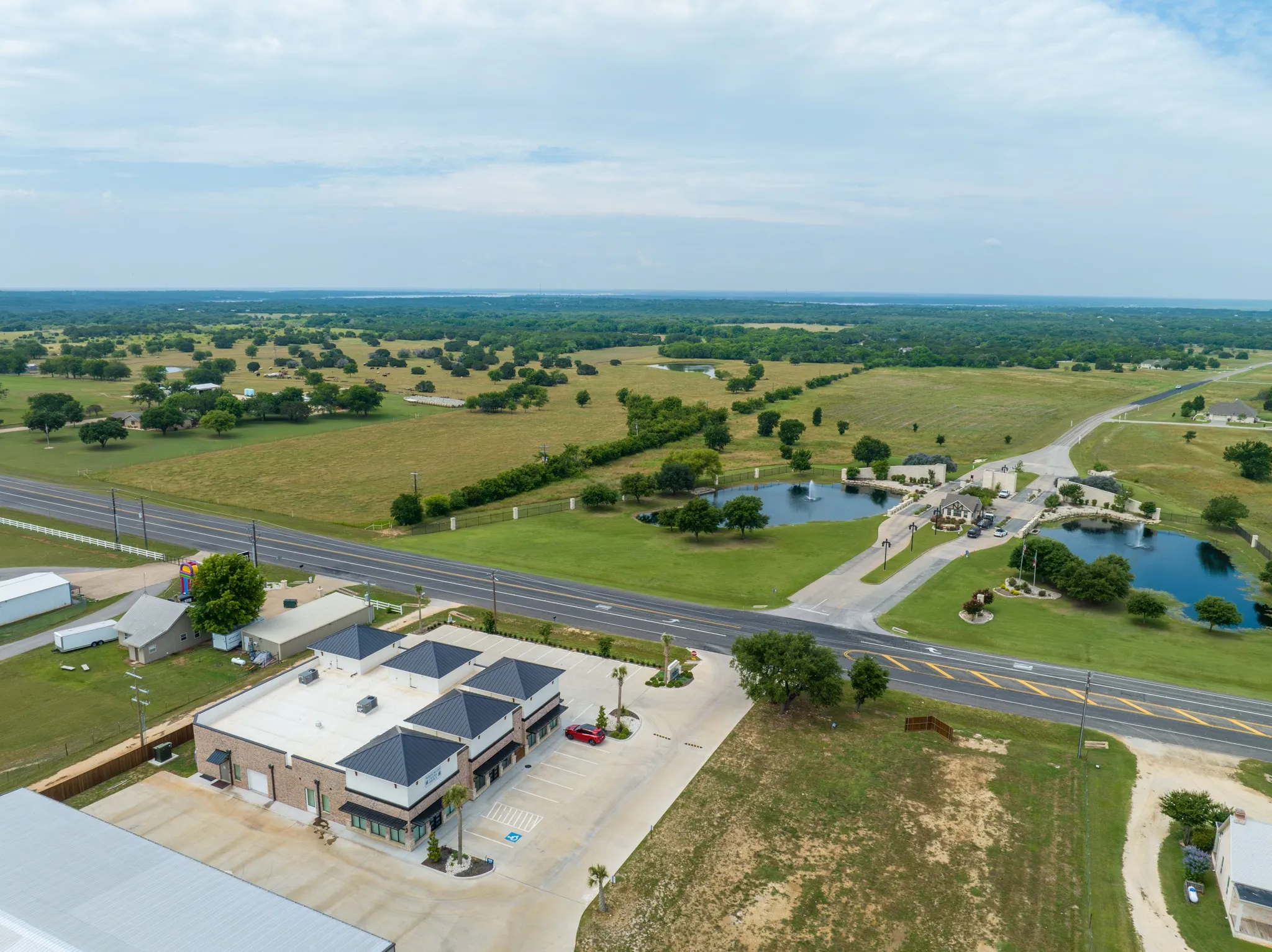 Office For Rent in Hill County , 5536 Fm 933 101, Whitney, Texas 76692, 0, 0, Garage spaces, 0 Sqft, built in 2021, Preowned, mls#20756166, Real Estate Agent in Whitney, Homes For Rent in Hill county, Homes For Rent in Whitney, Realtor in Whitney Texas, Real Estate Brokerage Independent Realty Texas, Luminita Cordes Realtor