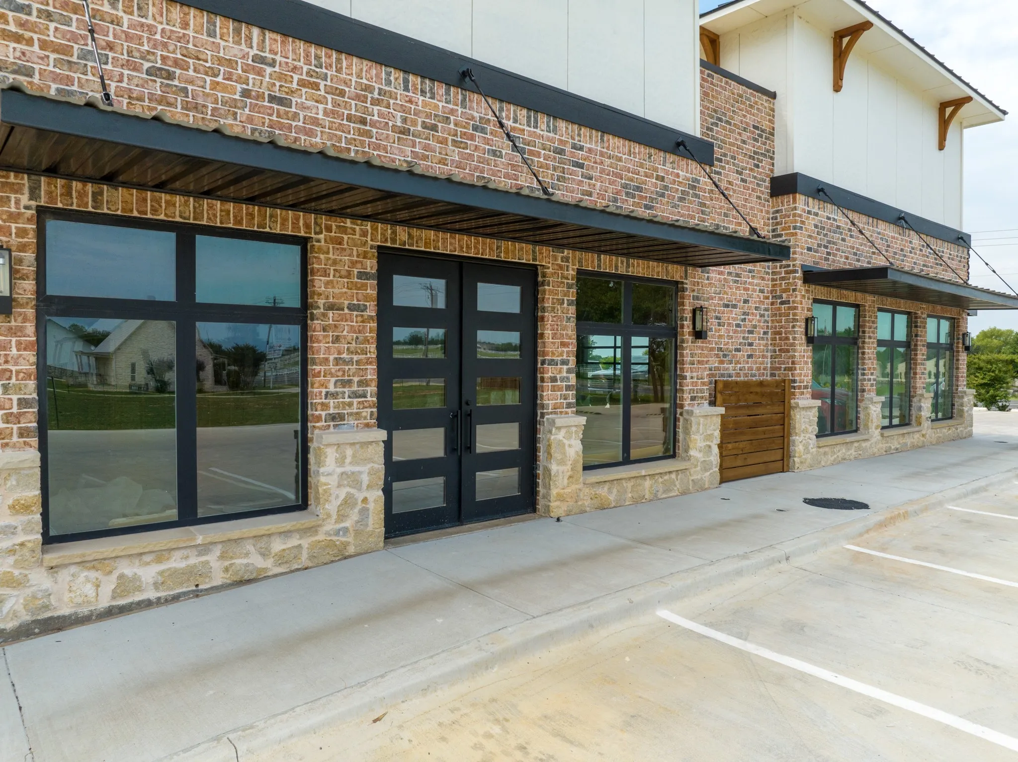Office For Rent in Hill County , 5536 Fm 933 101, Whitney, Texas 76692, 0, 0, Garage spaces, 0 Sqft, built in 2021, Preowned, mls#20756166, Real Estate Agent in Whitney, Homes For Rent in Hill county, Homes For Rent in Whitney, Realtor in Whitney Texas, Real Estate Brokerage Independent Realty Texas, Luminita Cordes Realtor