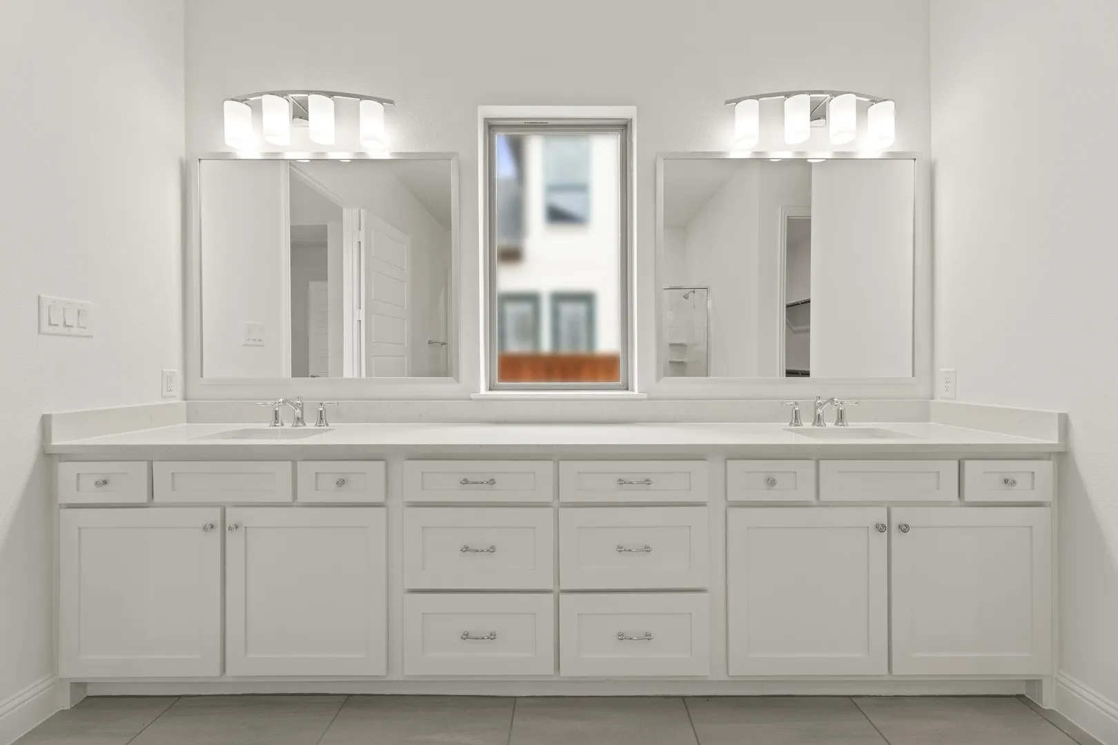 9320 Blooming Ivy - Bath (2)