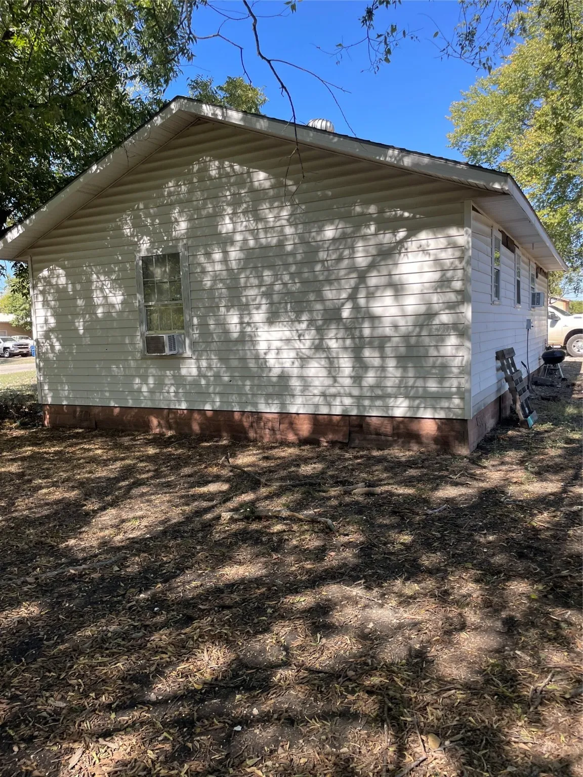 Manufactured Home For Sale in Collin County , 3210 N Central Street, Melissa, Texas 75454, 2 Bedroom, 2 Bathroom, Garage spaces, 912 Sqft, built in 1997, mls#20761844, Real Estate Agent in Melissa, Homes For Sale in Collin county, Homes For Sale in Melissa, Realtor in Melissa Texas, Real Estate Brokerage Independent Realty Texas, Luminita Cordes Realtor
