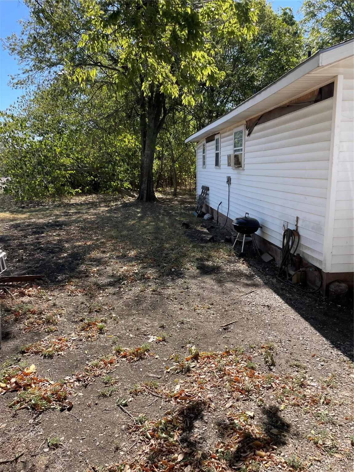 Manufactured Home For Sale in Collin County , 3210 N Central Street, Melissa, Texas 75454, 2 Bedroom, 2 Bathroom, Garage spaces, 912 Sqft, built in 1997, mls#20761844, Real Estate Agent in Melissa, Homes For Sale in Collin county, Homes For Sale in Melissa, Realtor in Melissa Texas, Real Estate Brokerage Independent Realty Texas, Luminita Cordes Realtor
