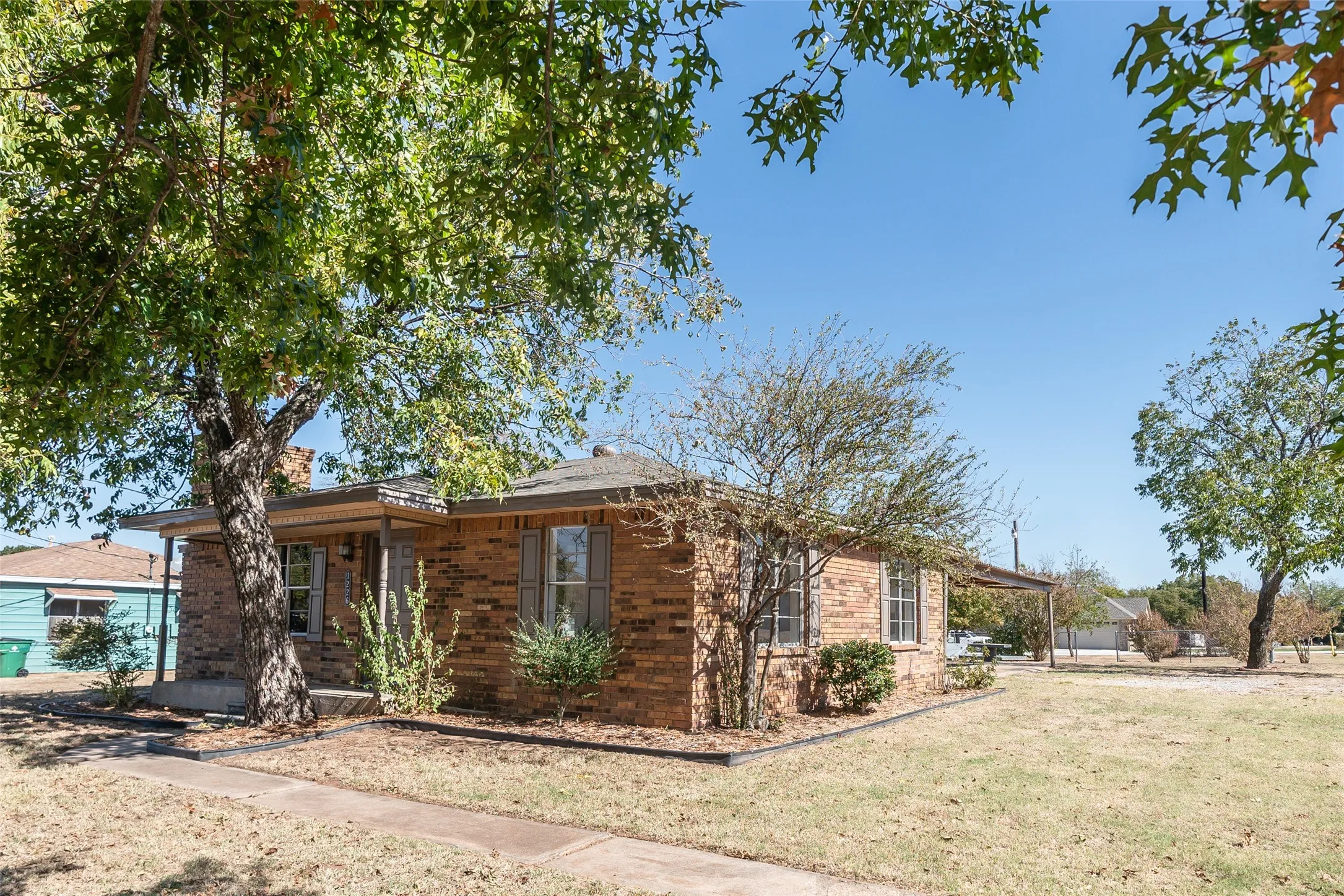 Single Family Residence For Sale in Montague County , 1226 Clay Street, Nocona, Texas 76255, 3 Bedroom, 2 Bathroom, Garage spaces, 1,649 Sqft, built in 1965, Price $199,900, mls#20761577, Real Estate Agent in Nocona, Homes For Sale in Montague county, Homes For Sale in Nocona, Realtor in Nocona Texas, Real Estate Brokerage Independent Realty Texas, Luminita Cordes Realtor