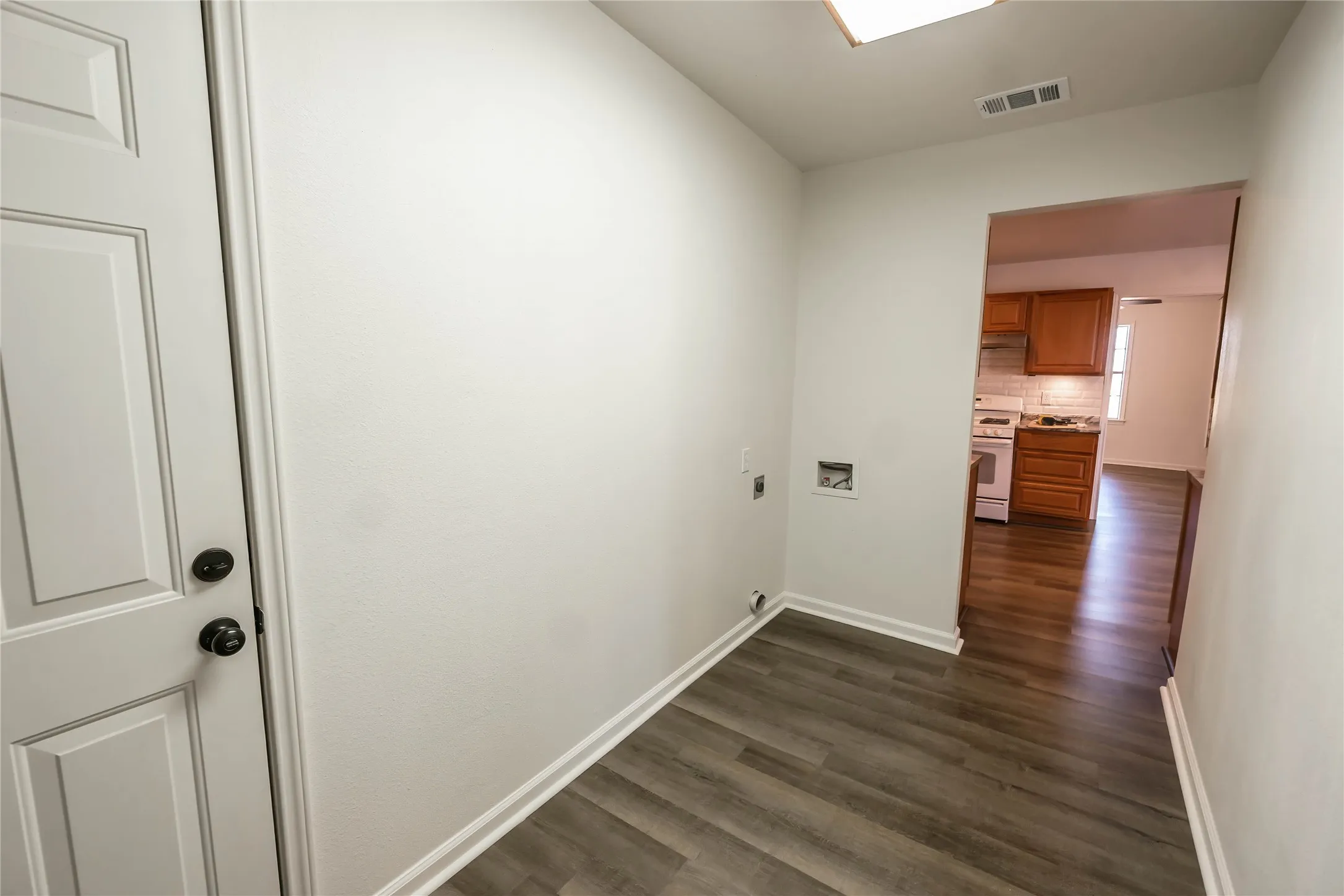 Single Family Residence For Sale in Montague County , 1226 Clay Street, Nocona, Texas 76255, 3 Bedroom, 2 Bathroom, Garage spaces, 1,649 Sqft, built in 1965, Price $199,900, mls#20761577, Real Estate Agent in Nocona, Homes For Sale in Montague county, Homes For Sale in Nocona, Realtor in Nocona Texas, Real Estate Brokerage Independent Realty Texas, Luminita Cordes Realtor