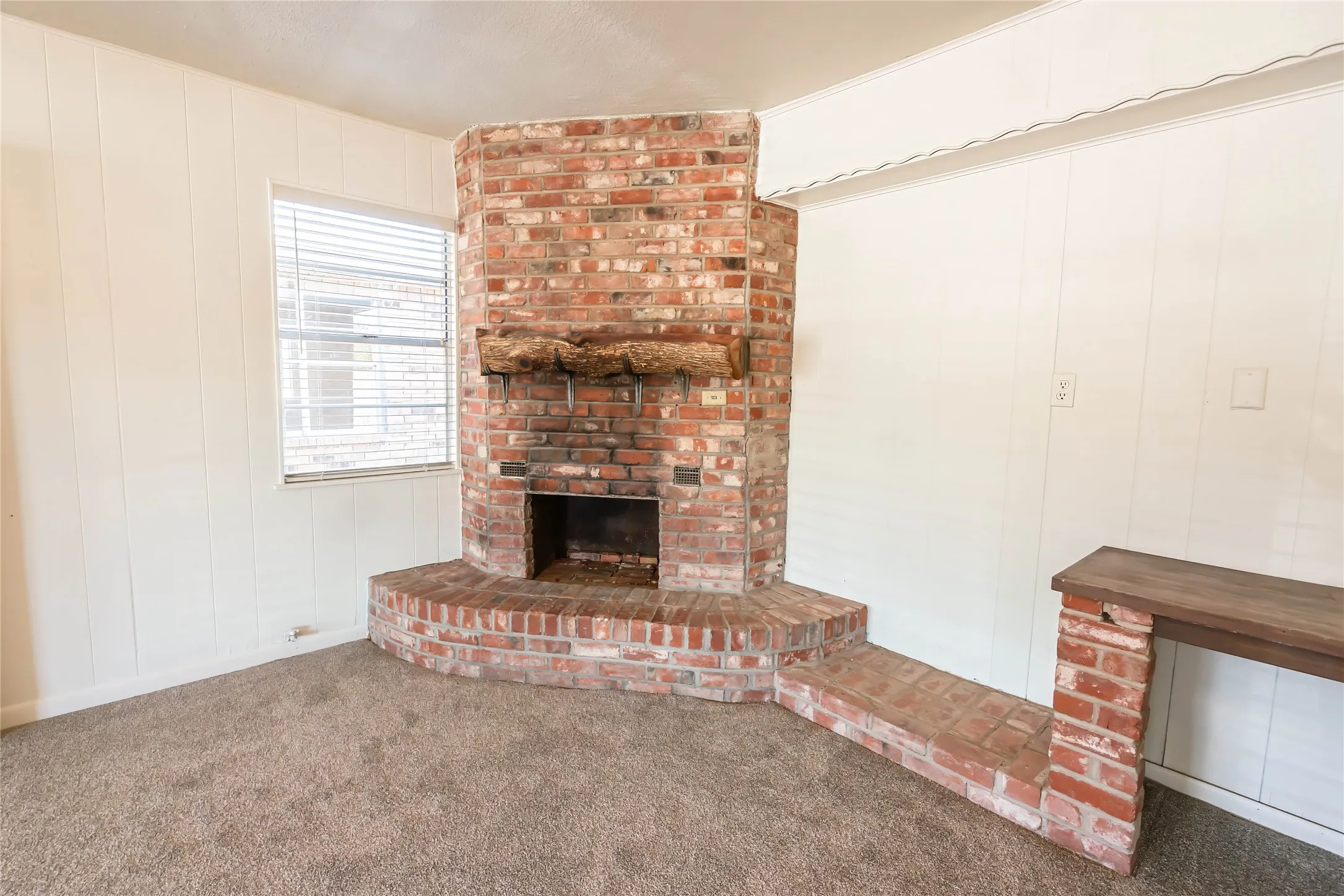 Single Family Residence For Sale in Montague County , 1226 Clay Street, Nocona, Texas 76255, 3 Bedroom, 2 Bathroom, Garage spaces, 1,649 Sqft, built in 1965, Price $199,900, mls#20761577, Real Estate Agent in Nocona, Homes For Sale in Montague county, Homes For Sale in Nocona, Realtor in Nocona Texas, Real Estate Brokerage Independent Realty Texas, Luminita Cordes Realtor