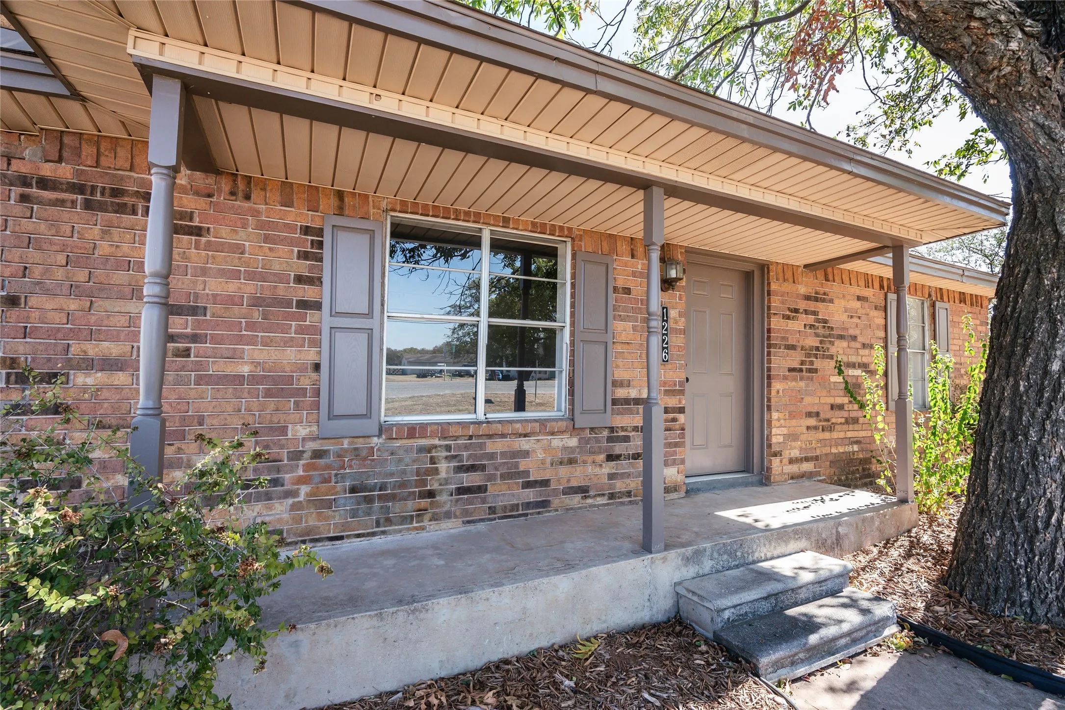 Single Family Residence For Sale in Montague County , 1226 Clay Street, Nocona, Texas 76255, 3 Bedroom, 2 Bathroom, Garage spaces, 1,649 Sqft, built in 1965, Price $199,900, mls#20761577, Real Estate Agent in Nocona, Homes For Sale in Montague county, Homes For Sale in Nocona, Realtor in Nocona Texas, Real Estate Brokerage Independent Realty Texas, Luminita Cordes Realtor