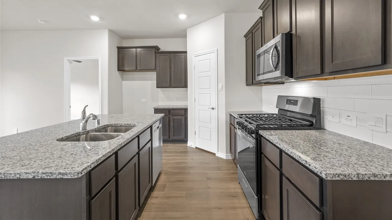 Single Family Residence For Sale in Hunt County , 111 Lantern Road, Caddo Mills, Texas 75135, 3 Bedroom, 2 Bathroom, 2 Garage spaces, 1,646 Sqft, built in 2024, New Construction - Incomplete, mls#20762332, Real Estate Agent in Caddo Mills, Homes For Sale in Hunt county, Homes For Sale in Caddo Mills, Realtor in Caddo Mills Texas, Real Estate Brokerage Independent Realty Texas, Luminita Cordes Realtor