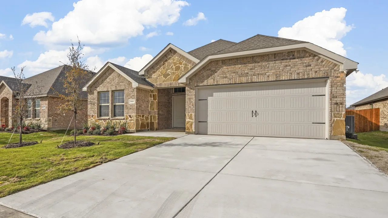 Single Family Residence For Sale in Hunt County , 111 Lantern Road, Caddo Mills, Texas 75135, 3 Bedroom, 2 Bathroom, 2 Garage spaces, 1,646 Sqft, built in 2024, New Construction - Incomplete, mls#20762332, Real Estate Agent in Caddo Mills, Homes For Sale in Hunt county, Homes For Sale in Caddo Mills, Realtor in Caddo Mills Texas, Real Estate Brokerage Independent Realty Texas, Luminita Cordes Realtor