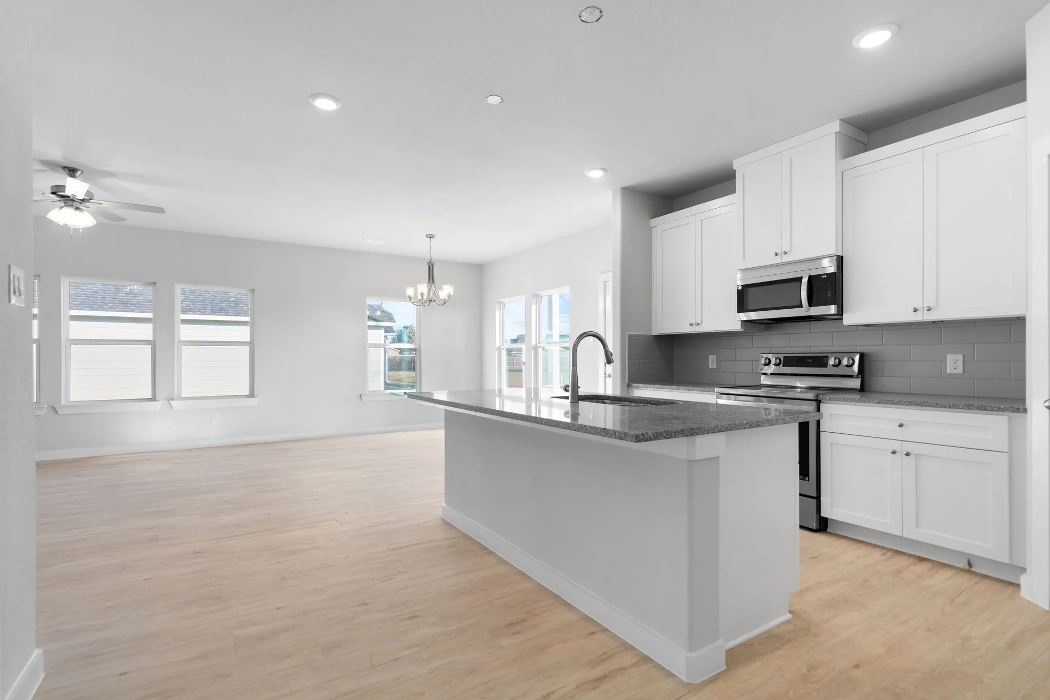 Single Family Residence For Sale in Grayson County , 223 Faith Lane, Tioga, Texas 76271, 3 Bedroom, 2 Bathroom, 2 Garage spaces, 1,522 Sqft, built in 2024, New Construction - Complete, mls#20763150, Real Estate Agent in Tioga, Homes For Sale in Grayson county, Homes For Sale in Tioga, Realtor in Tioga Texas, Real Estate Brokerage Independent Realty Texas, Luminita Cordes Realtor