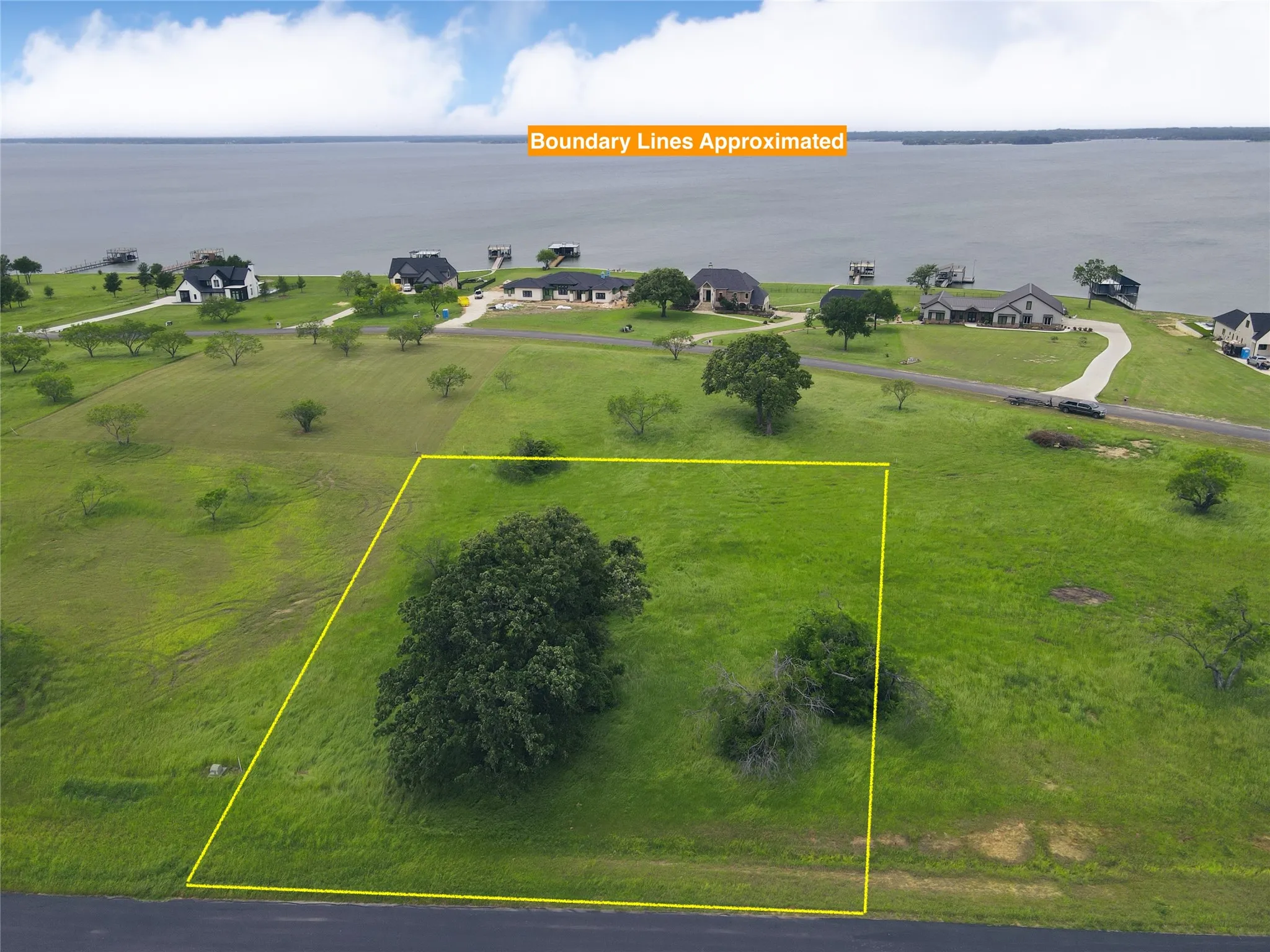 Unimproved Land For Sale in Navarro County , Lot 81 Moonlight Bay Court, Streetman, Texas 75859, 0, 0, Garage spaces, 0 Sqft, built in 0, mls#20740734, Real Estate Agent in Streetman, Homes For Sale in Navarro county, Homes For Sale in Streetman, Realtor in Streetman Texas, Real Estate Brokerage Independent Realty Texas, Luminita Cordes Realtor