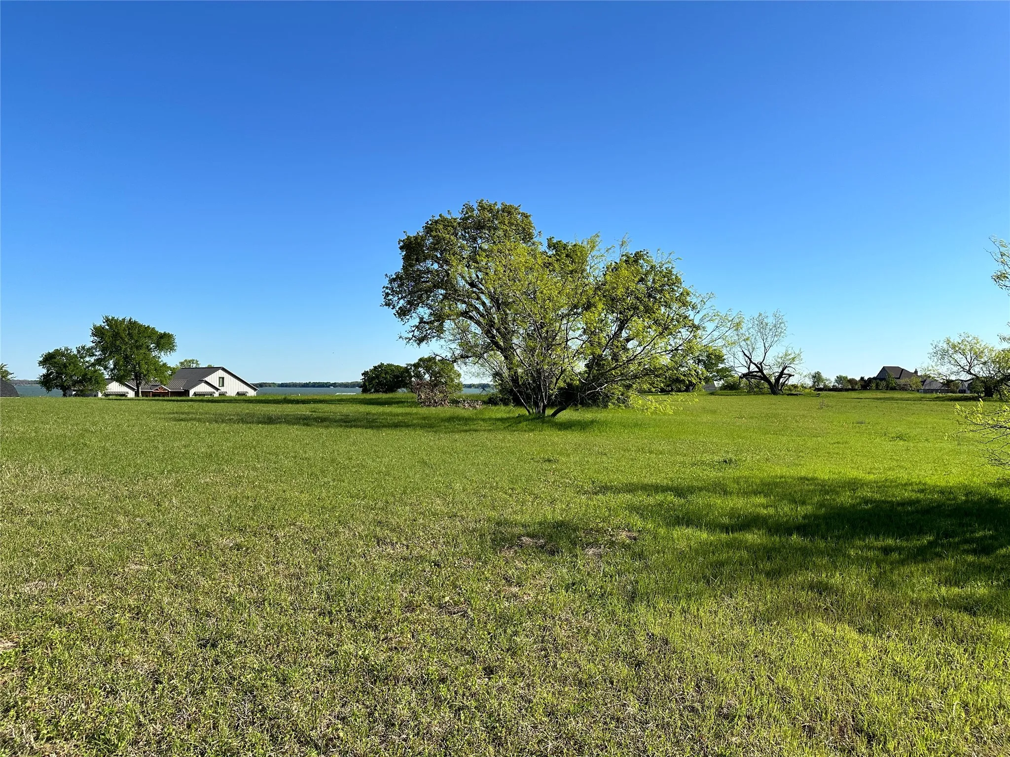 Unimproved Land For Sale in Navarro County , Lot 81 Moonlight Bay Court, Streetman, Texas 75859, 0, 0, Garage spaces, 0 Sqft, built in 0, mls#20740734, Real Estate Agent in Streetman, Homes For Sale in Navarro county, Homes For Sale in Streetman, Realtor in Streetman Texas, Real Estate Brokerage Independent Realty Texas, Luminita Cordes Realtor