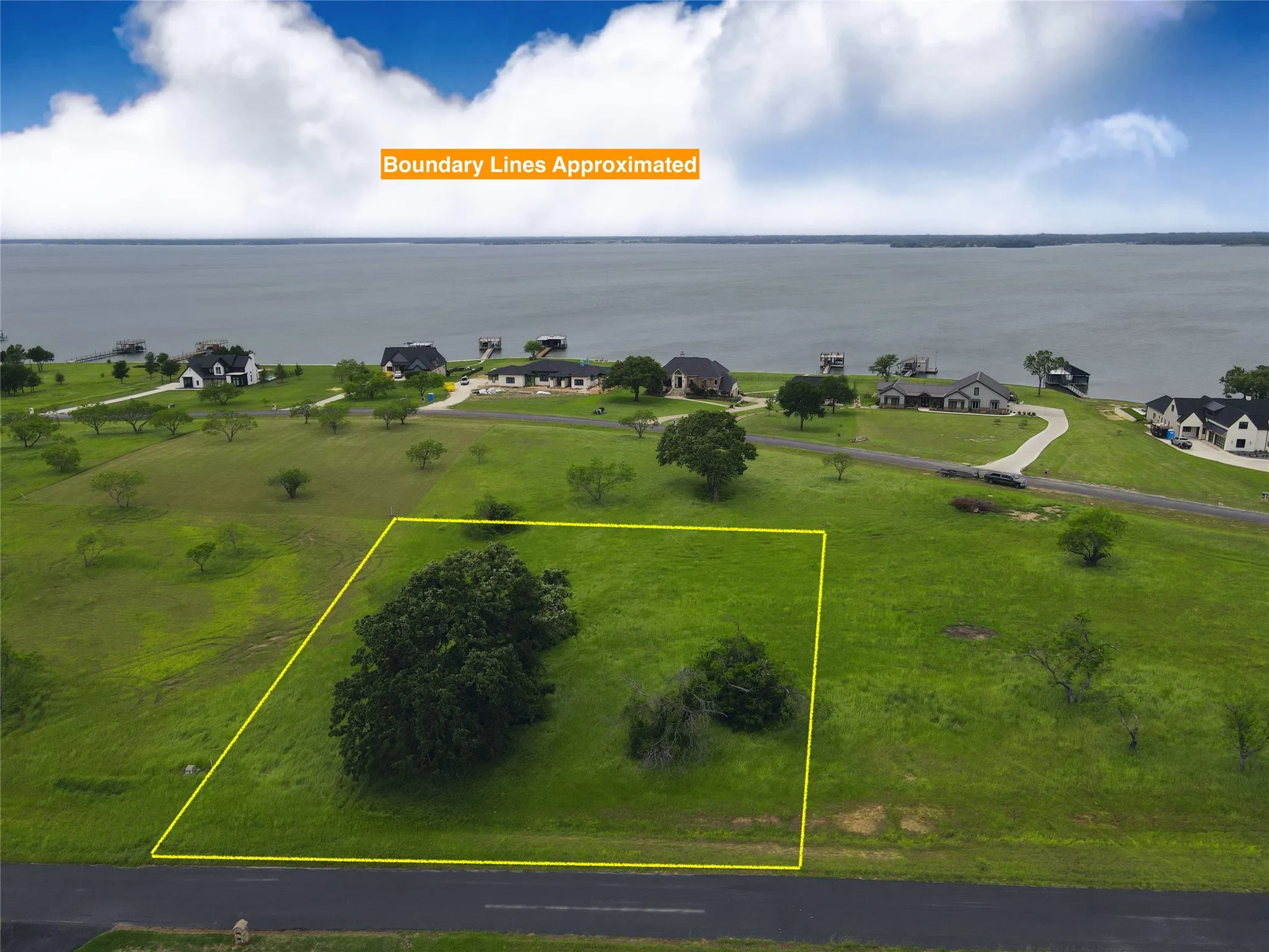 Unimproved Land For Sale in Navarro County , Lot 81 Moonlight Bay Court, Streetman, Texas 75859, 0, 0, Garage spaces, 0 Sqft, built in 0, mls#20740734, Real Estate Agent in Streetman, Homes For Sale in Navarro county, Homes For Sale in Streetman, Realtor in Streetman Texas, Real Estate Brokerage Independent Realty Texas, Luminita Cordes Realtor