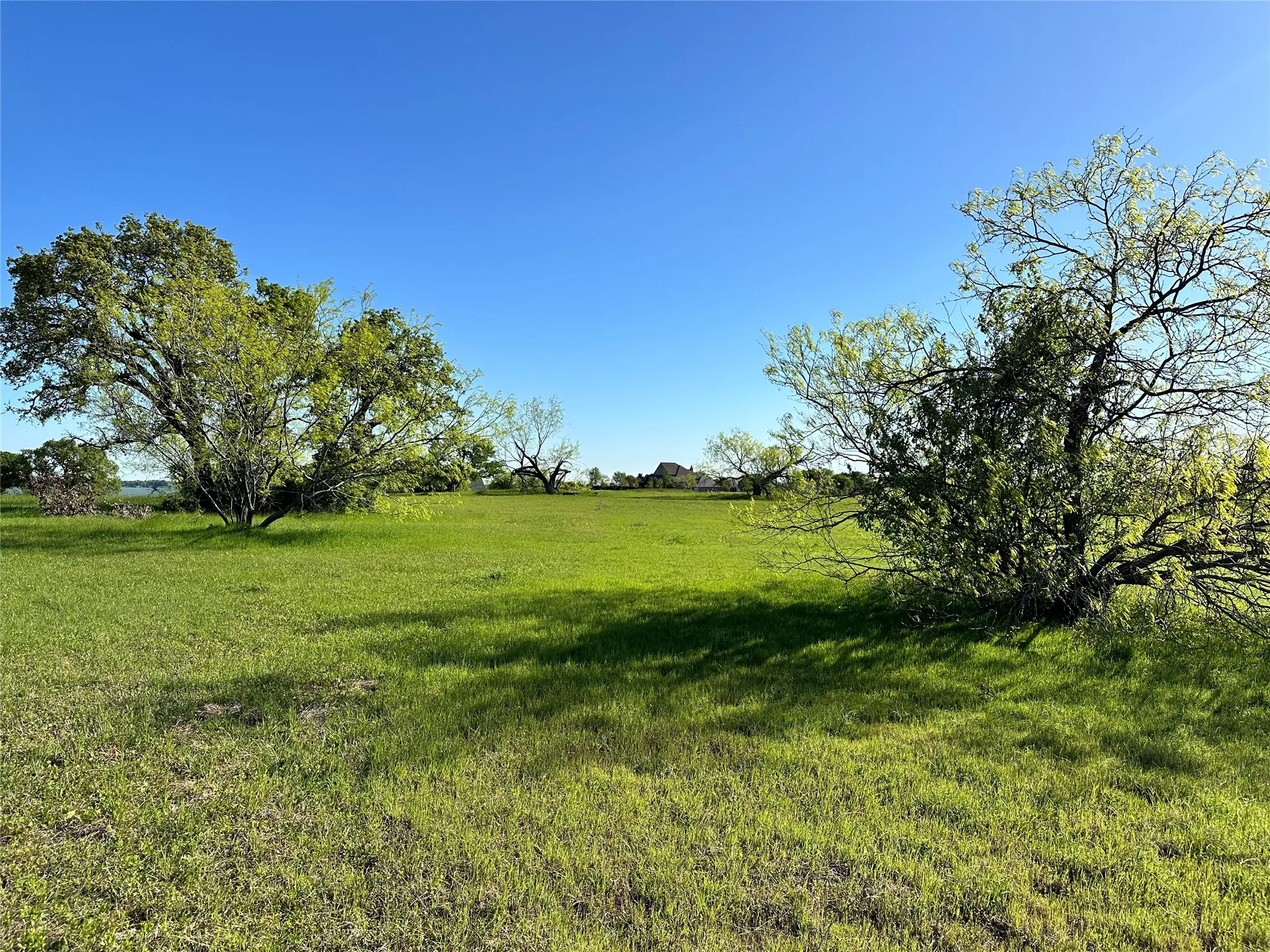 Unimproved Land For Sale in Navarro County , Lot 81 Moonlight Bay Court, Streetman, Texas 75859, 0, 0, Garage spaces, 0 Sqft, built in 0, mls#20740734, Real Estate Agent in Streetman, Homes For Sale in Navarro county, Homes For Sale in Streetman, Realtor in Streetman Texas, Real Estate Brokerage Independent Realty Texas, Luminita Cordes Realtor