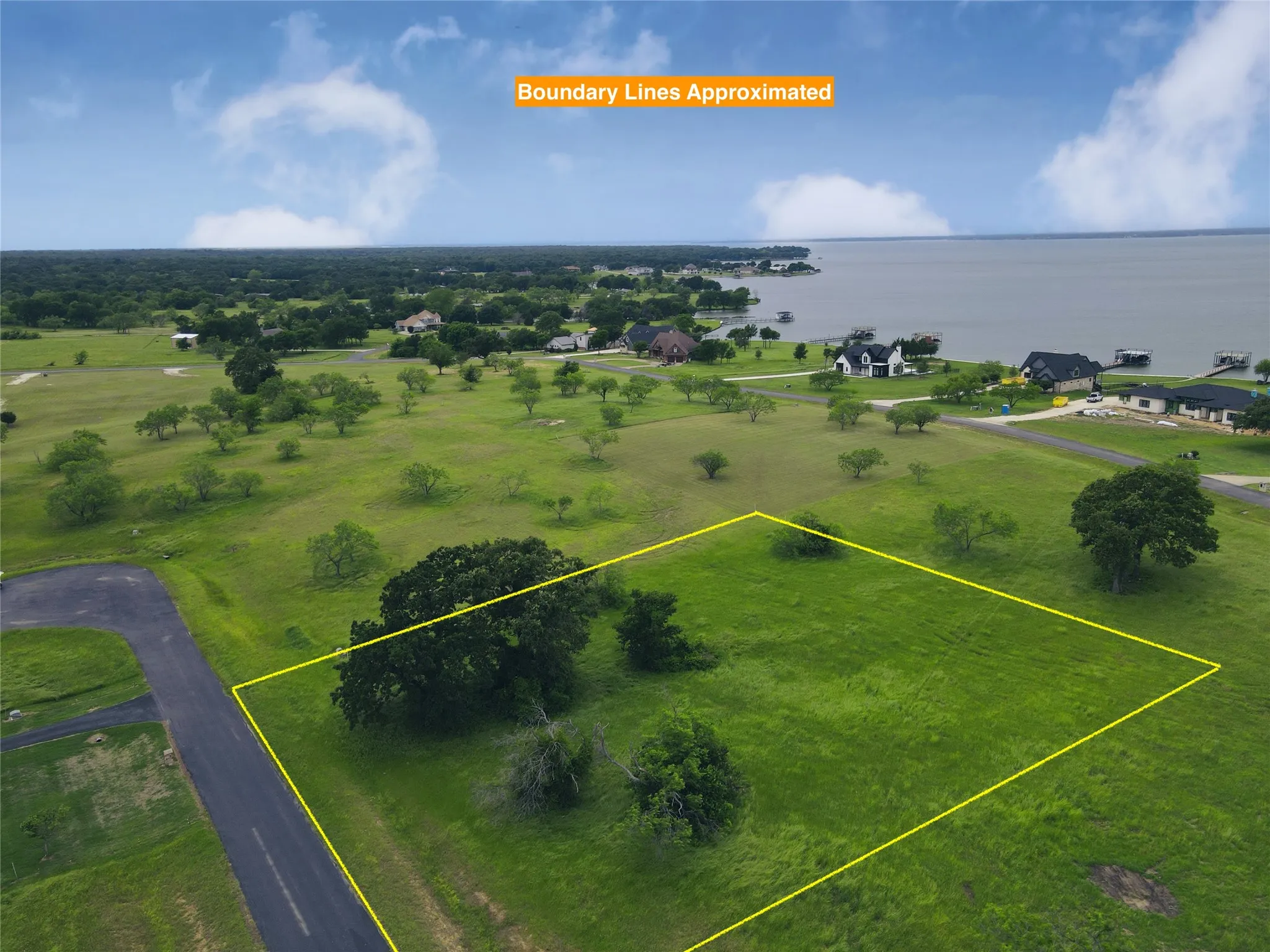 Unimproved Land For Sale in Navarro County , Lot 81 Moonlight Bay Court, Streetman, Texas 75859, 0, 0, Garage spaces, 0 Sqft, built in 0, mls#20740734, Real Estate Agent in Streetman, Homes For Sale in Navarro county, Homes For Sale in Streetman, Realtor in Streetman Texas, Real Estate Brokerage Independent Realty Texas, Luminita Cordes Realtor