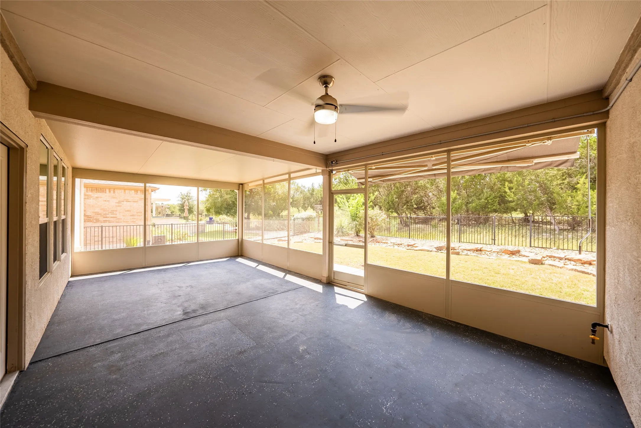 Single Family Residence For Sale in Williamson County , 331 Old Blue Mountain Lane, Georgetown, Texas 78633, 4 Bedrooms, 4 Bathrooms, 3 Garage spaces, 3,237 Sqft, built in 2015, Price $700,000, mls#20765749, Real Estate Agent in Georgetown, Homes For Sale in Williamson county, Homes For Sale in Georgetown, Realtor in Georgetown Texas, Real Estate Brokerage Independent Realty Texas, Luminita Cordes Realtor