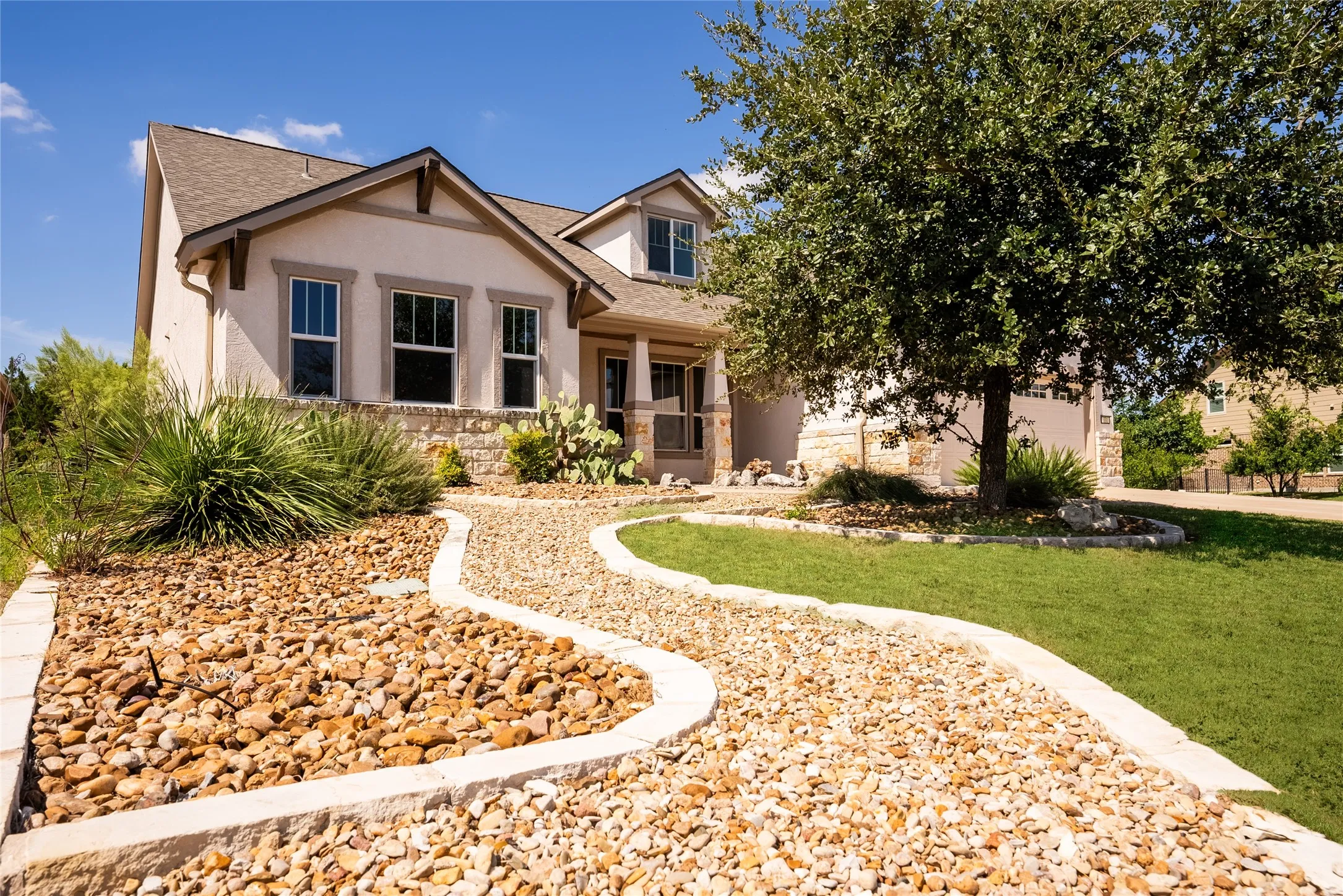 Single Family Residence For Sale in Williamson County , 331 Old Blue Mountain Lane, Georgetown, Texas 78633, 4 Bedrooms, 4 Bathrooms, 3 Garage spaces, 3,237 Sqft, built in 2015, Price $700,000, mls#20765749, Real Estate Agent in Georgetown, Homes For Sale in Williamson county, Homes For Sale in Georgetown, Realtor in Georgetown Texas, Real Estate Brokerage Independent Realty Texas, Luminita Cordes Realtor