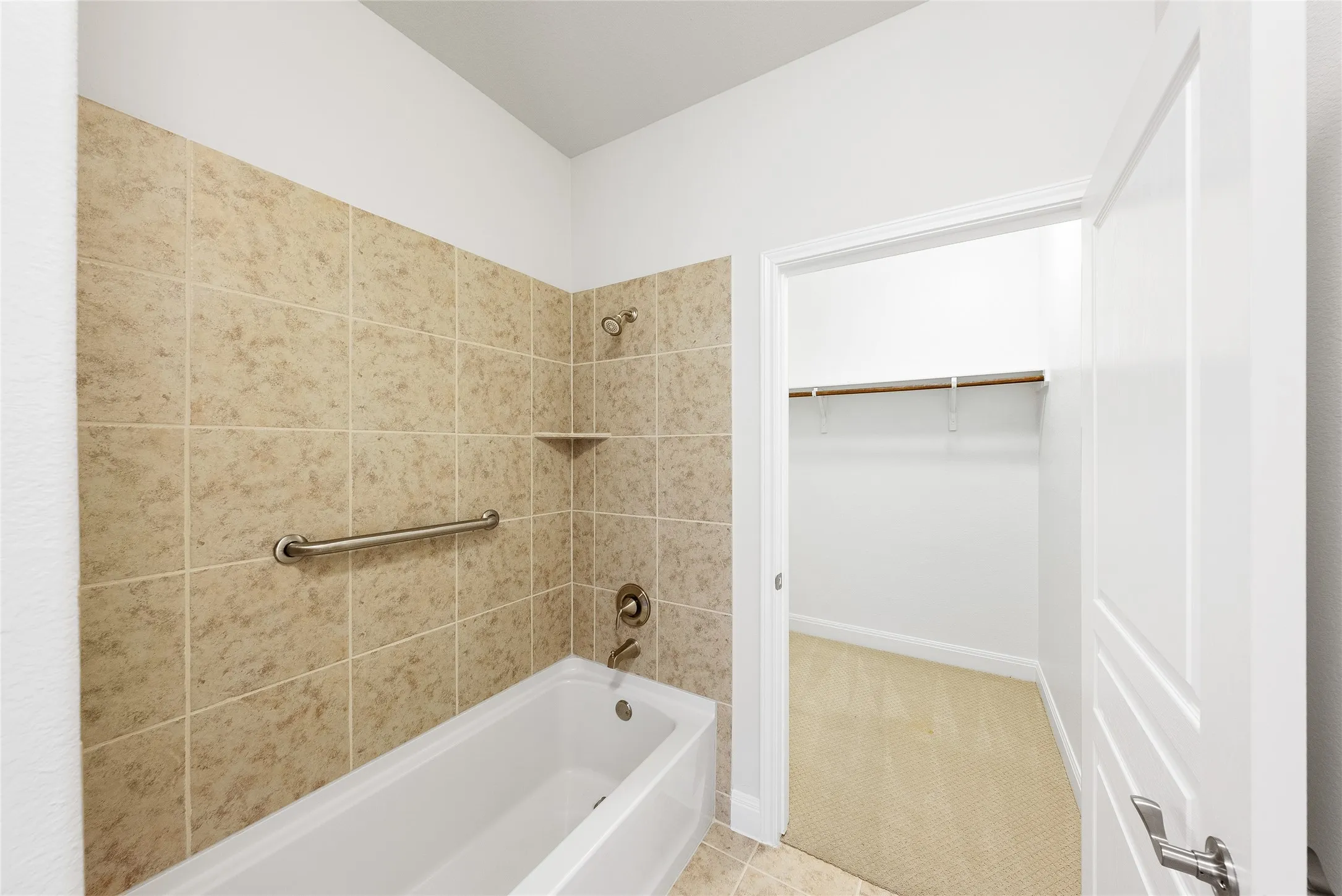 Single Family Residence For Sale in Williamson County , 331 Old Blue Mountain Lane, Georgetown, Texas 78633, 4 Bedrooms, 4 Bathrooms, 3 Garage spaces, 3,237 Sqft, built in 2015, Price $700,000, mls#20765749, Real Estate Agent in Georgetown, Homes For Sale in Williamson county, Homes For Sale in Georgetown, Realtor in Georgetown Texas, Real Estate Brokerage Independent Realty Texas, Luminita Cordes Realtor