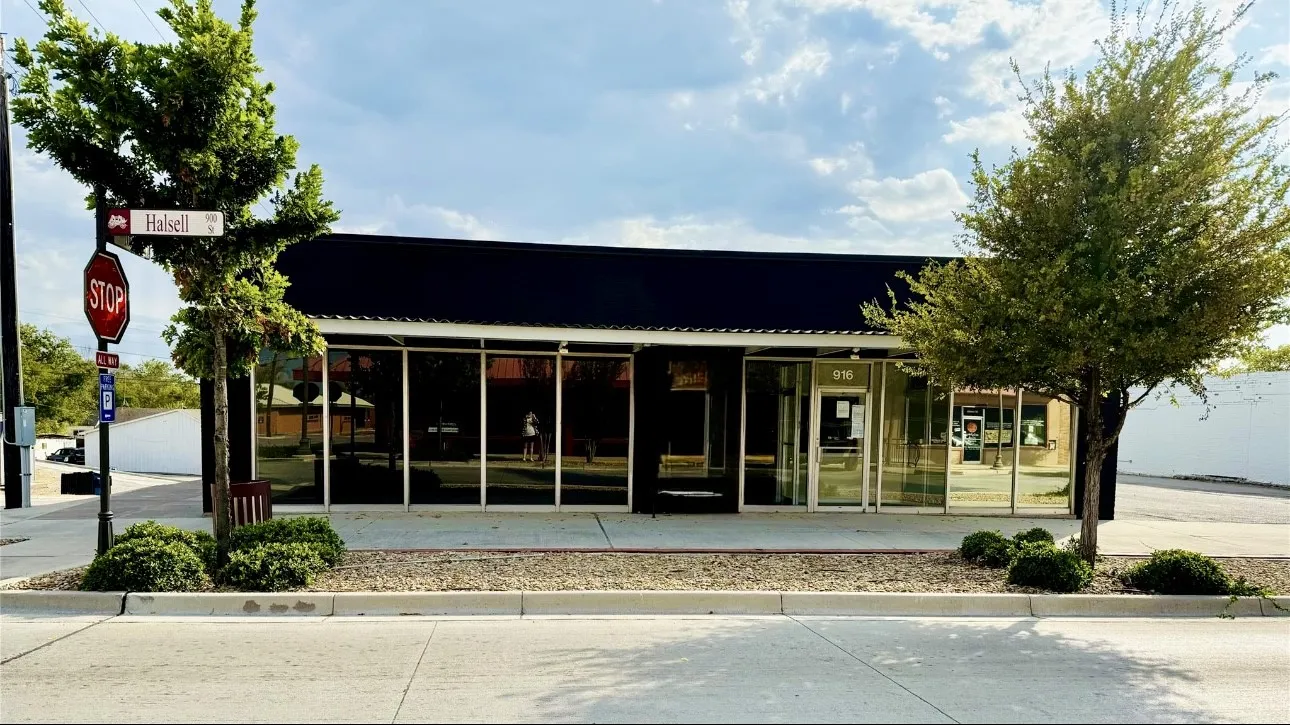 Business For Rent in Wise County , 916 Halsell Street 100, Bridgeport, Texas 76426, 0, 0, Garage spaces, 0 Sqft, built in 1960, Preowned, Price $7,500, mls#20767036, Real Estate Agent in Bridgeport, Homes For Rent in Wise county, Homes For Rent in Bridgeport, Realtor in Bridgeport Texas, Real Estate Brokerage Independent Realty Texas, Luminita Cordes Realtor