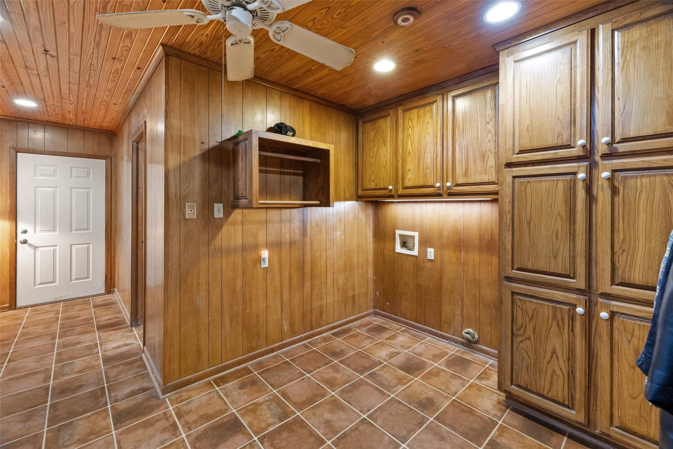 Single Family Residence For Sale in Bosque County , 201 N 1st Street, Cranfills Gap, Texas 76637, 4 Bedroom, 3 Bathroom, 2 Garage spaces, 2,096 Sqft, built in 1935, mls#20768610, Real Estate Agent in Cranfills Gap, Homes For Sale in Bosque county, Homes For Sale in Cranfills Gap, Realtor in Cranfills Gap Texas, Real Estate Brokerage Independent Realty Texas, Luminita Cordes Realtor