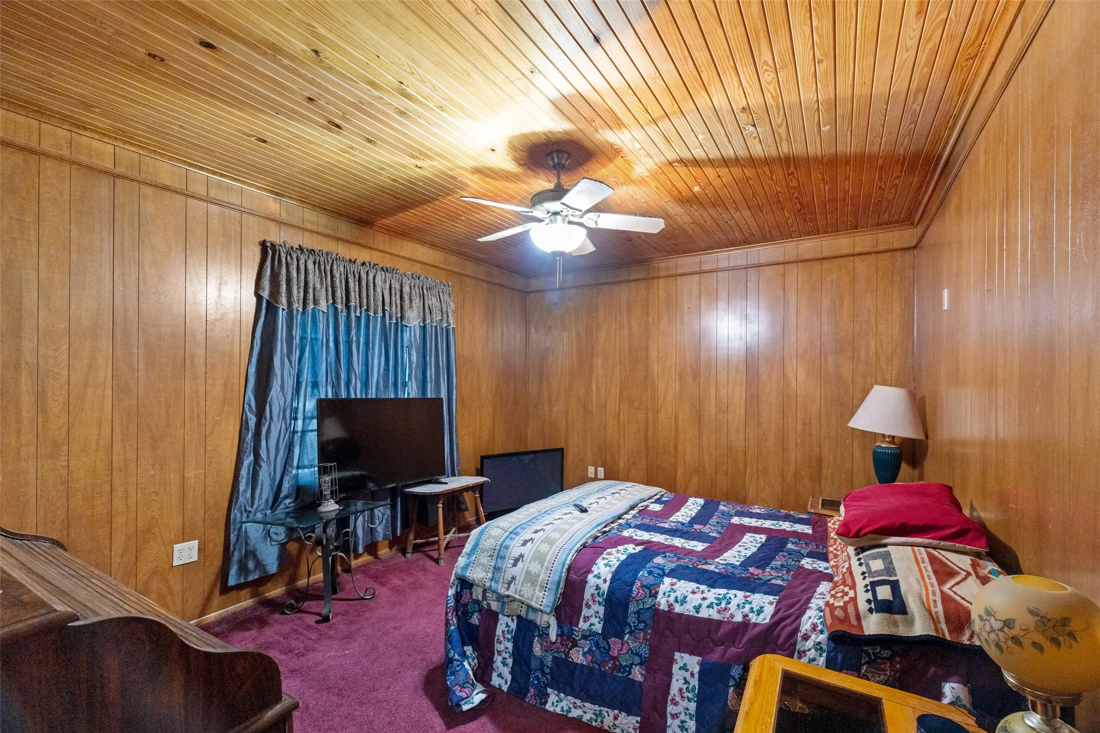 Single Family Residence For Sale in Bosque County , 201 N 1st Street, Cranfills Gap, Texas 76637, 4 Bedroom, 3 Bathroom, 2 Garage spaces, 2,096 Sqft, built in 1935, mls#20768610, Real Estate Agent in Cranfills Gap, Homes For Sale in Bosque county, Homes For Sale in Cranfills Gap, Realtor in Cranfills Gap Texas, Real Estate Brokerage Independent Realty Texas, Luminita Cordes Realtor