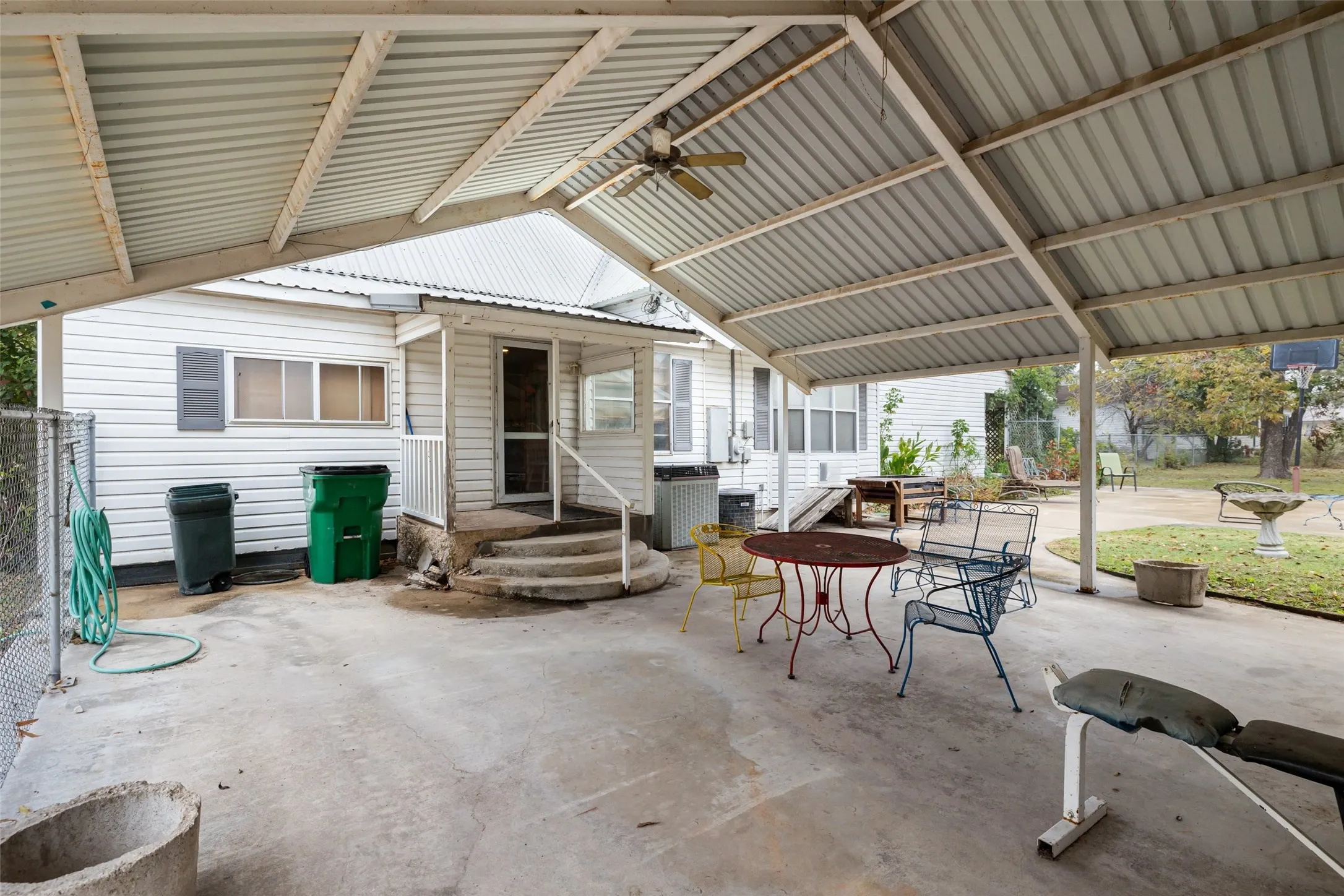 Single Family Residence For Sale in Bosque County , 201 N 1st Street, Cranfills Gap, Texas 76637, 4 Bedroom, 3 Bathroom, 2 Garage spaces, 2,096 Sqft, built in 1935, mls#20768610, Real Estate Agent in Cranfills Gap, Homes For Sale in Bosque county, Homes For Sale in Cranfills Gap, Realtor in Cranfills Gap Texas, Real Estate Brokerage Independent Realty Texas, Luminita Cordes Realtor