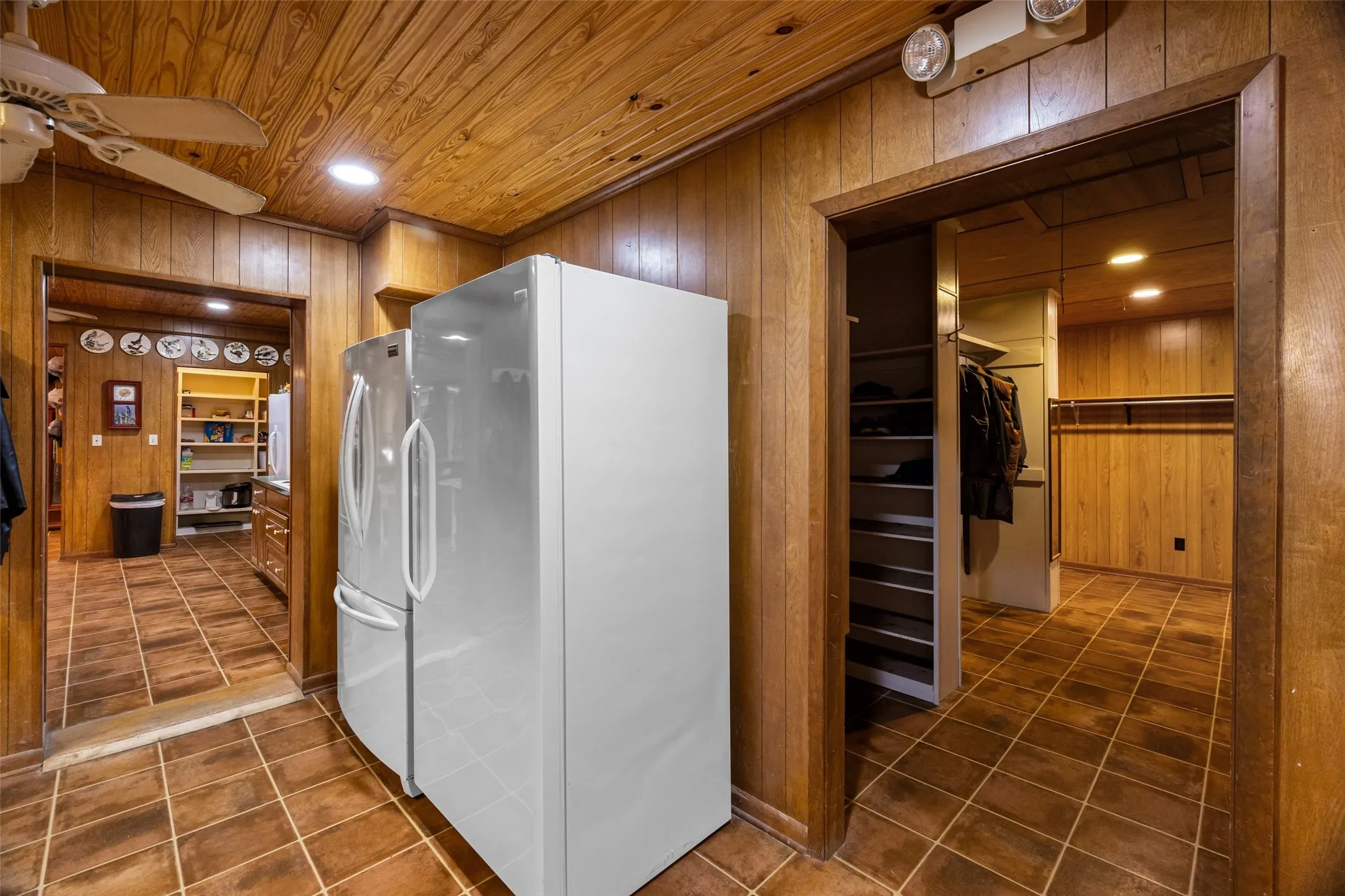 Single Family Residence For Sale in Bosque County , 201 N 1st Street, Cranfills Gap, Texas 76637, 4 Bedroom, 3 Bathroom, 2 Garage spaces, 2,096 Sqft, built in 1935, mls#20768610, Real Estate Agent in Cranfills Gap, Homes For Sale in Bosque county, Homes For Sale in Cranfills Gap, Realtor in Cranfills Gap Texas, Real Estate Brokerage Independent Realty Texas, Luminita Cordes Realtor