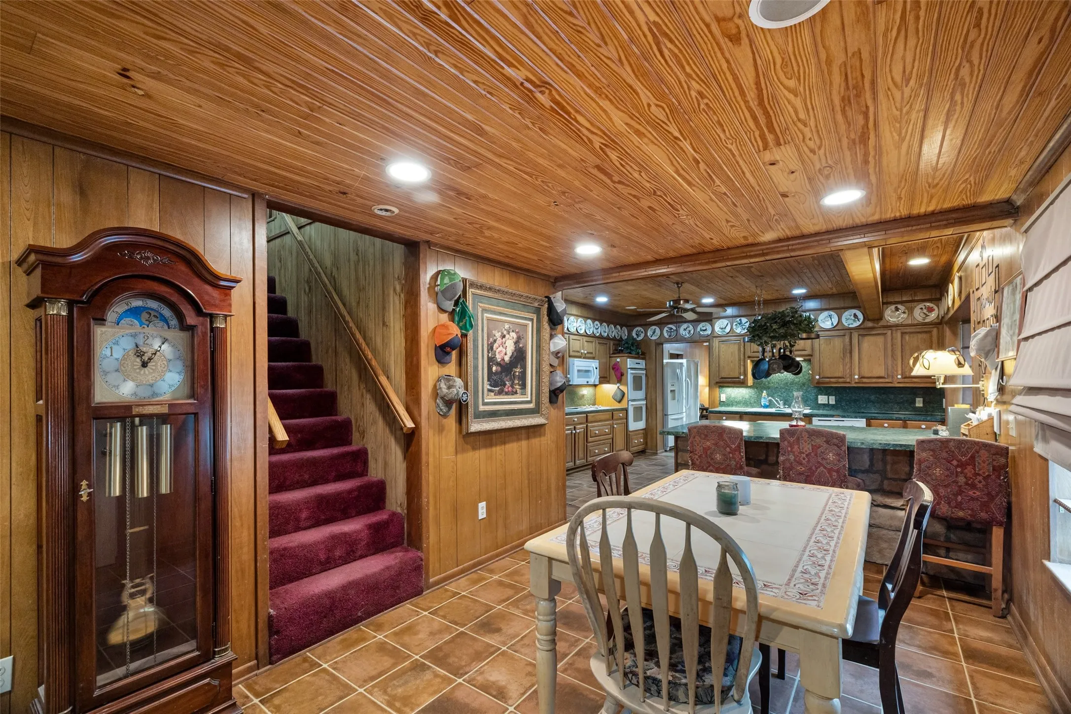 Single Family Residence For Sale in Bosque County , 201 N 1st Street, Cranfills Gap, Texas 76637, 4 Bedroom, 3 Bathroom, 2 Garage spaces, 2,096 Sqft, built in 1935, mls#20768610, Real Estate Agent in Cranfills Gap, Homes For Sale in Bosque county, Homes For Sale in Cranfills Gap, Realtor in Cranfills Gap Texas, Real Estate Brokerage Independent Realty Texas, Luminita Cordes Realtor