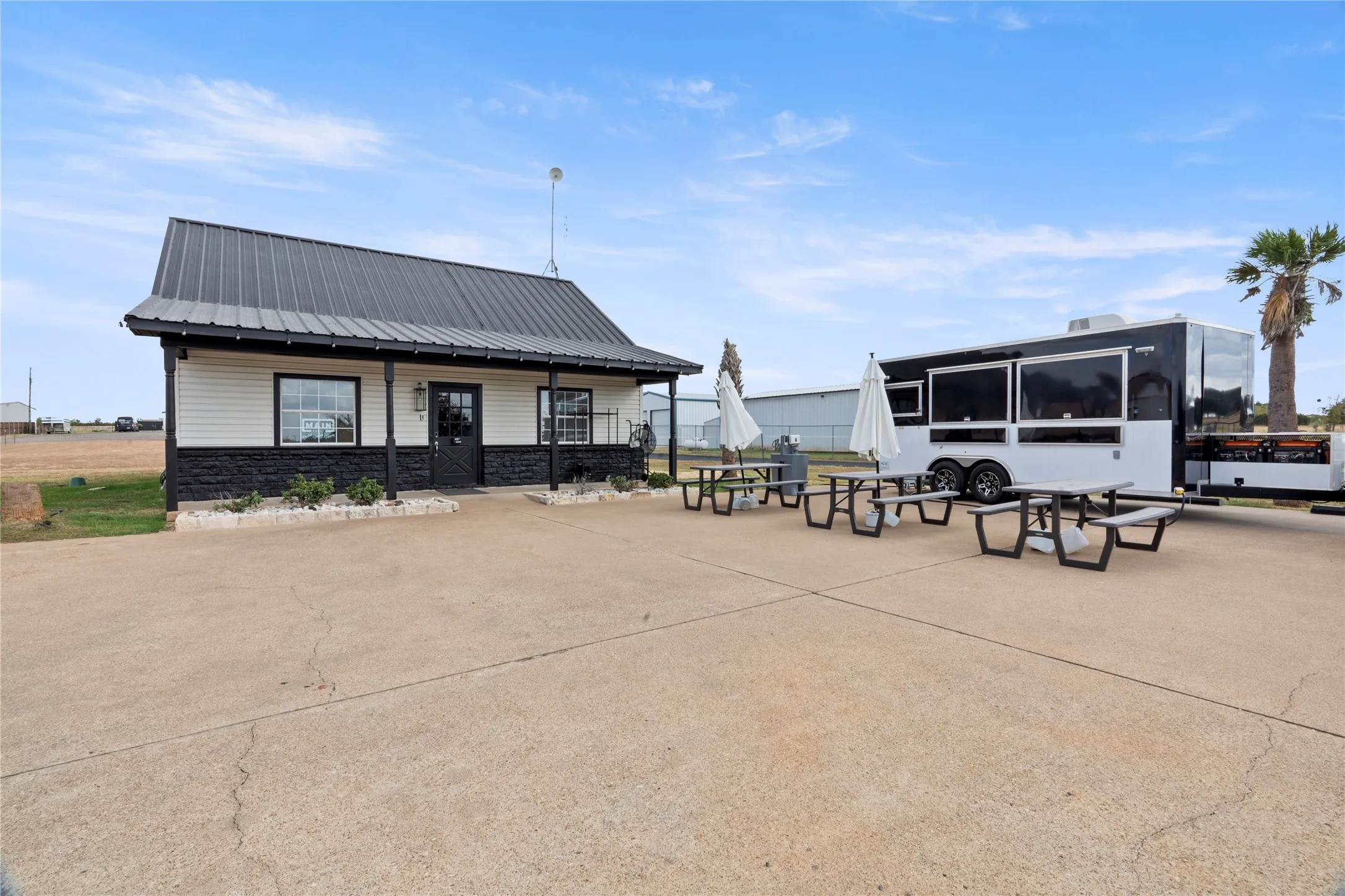 Office For Sale in Hill County , 5528 Fm 933, Whitney, Texas 76692, 0, 0, Garage spaces, 0 Sqft, built in 1995, Preowned, mls#20766789, Real Estate Agent in Whitney, Homes For Sale in Hill county, Homes For Sale in Whitney, Realtor in Whitney Texas, Real Estate Brokerage Independent Realty Texas, Luminita Cordes Realtor