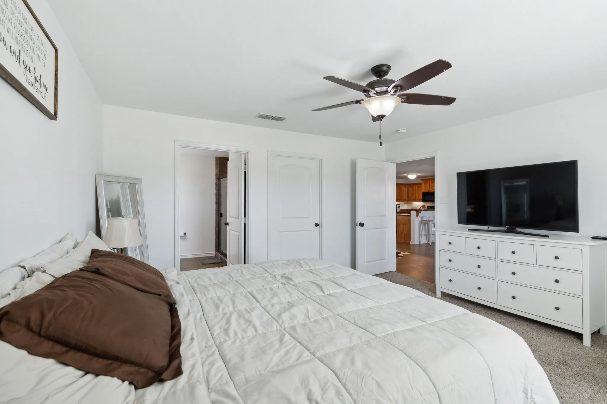 Single Family Residence For Sale in Rains County , 2068 W US Highway 69, Emory, Texas 75440, 3 Bedrooms, 2 Bathrooms, 2 Garage spaces, 1,728 Sqft, built in 2012, Preowned, Price $424,990, mls#20770163, Real Estate Agent in Emory, Homes For Sale in Rains county, Homes For Sale in Emory, Realtor in Emory Texas, Real Estate Brokerage Independent Realty Texas, Luminita Cordes Realtor