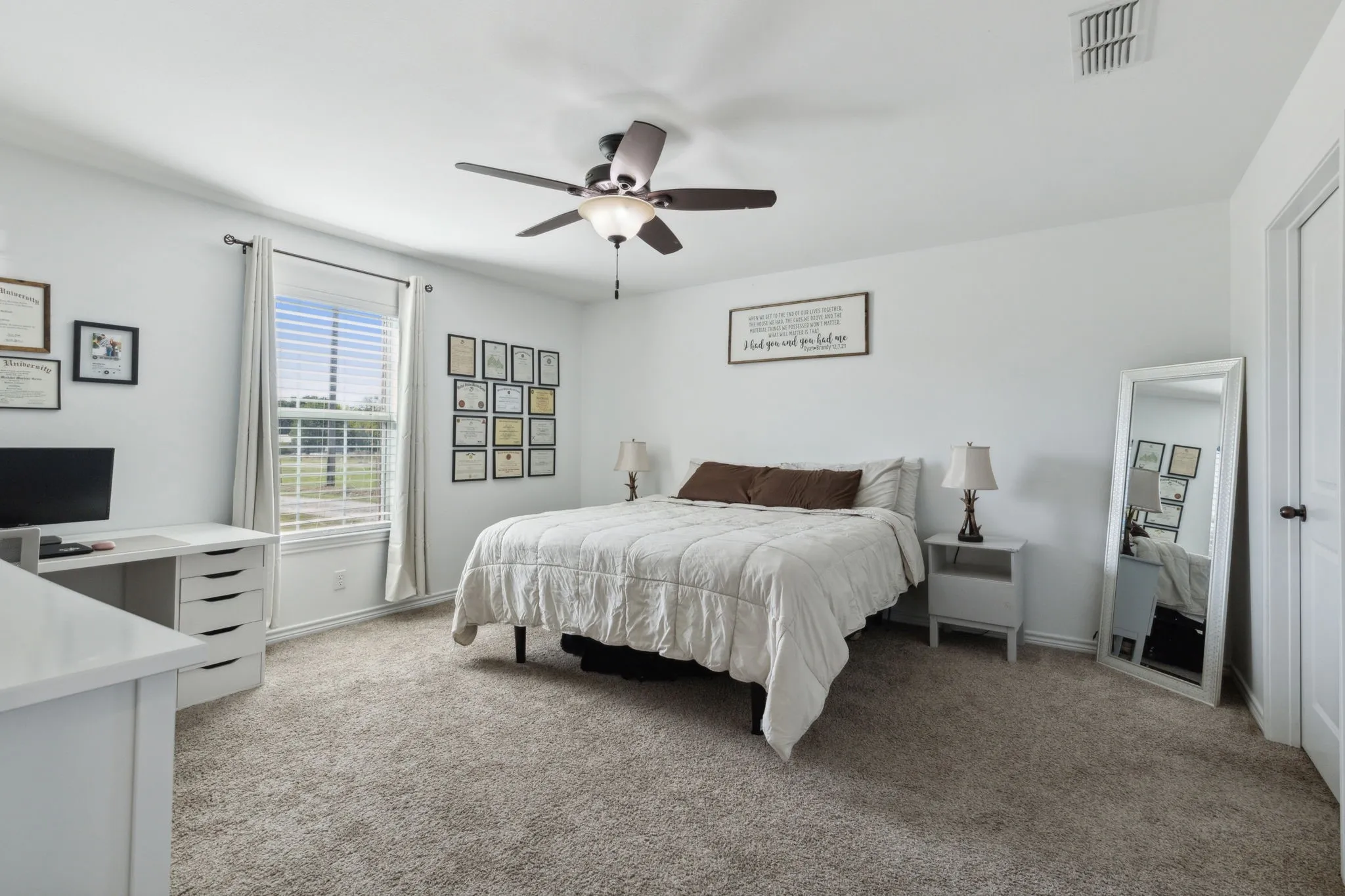 Single Family Residence For Sale in Rains County , 2068 W US Highway 69, Emory, Texas 75440, 3 Bedrooms, 2 Bathrooms, 2 Garage spaces, 1,728 Sqft, built in 2012, Preowned, Price $424,990, mls#20770163, Real Estate Agent in Emory, Homes For Sale in Rains county, Homes For Sale in Emory, Realtor in Emory Texas, Real Estate Brokerage Independent Realty Texas, Luminita Cordes Realtor