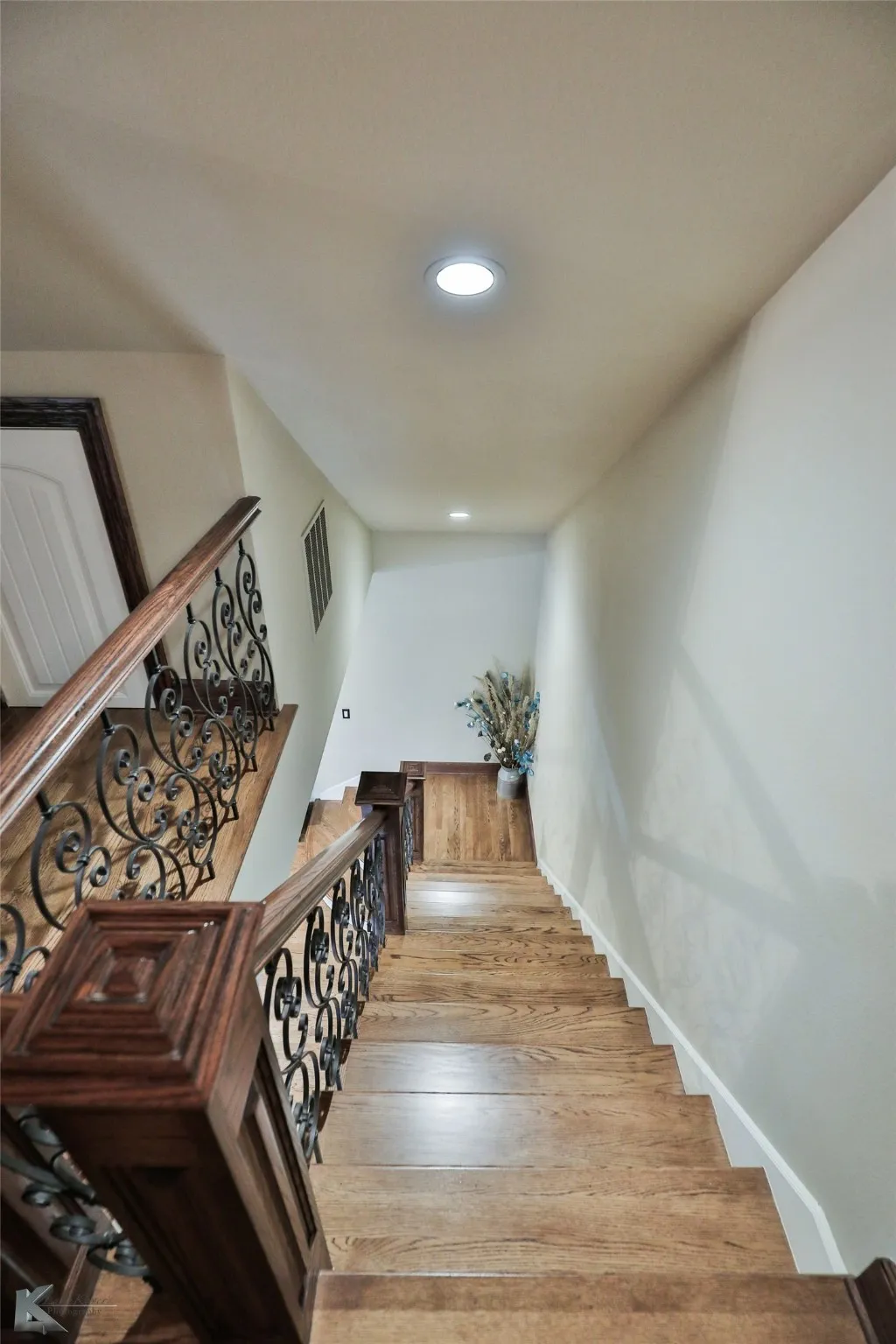 Single Family Residence For Sale in Taylor County , 11033 Fm 1235, Buffalo Gap, Texas 79508, 3 Bedrooms, 4 Bathrooms, 3 Garage spaces, 4,024 Sqft, built in 1984, Price $895,000, mls#20772447, Real Estate Agent in Buffalo Gap, Homes For Sale in Taylor county, Homes For Sale in Buffalo Gap, Realtor in Buffalo Gap Texas, Real Estate Brokerage Independent Realty Texas, Luminita Cordes Realtor