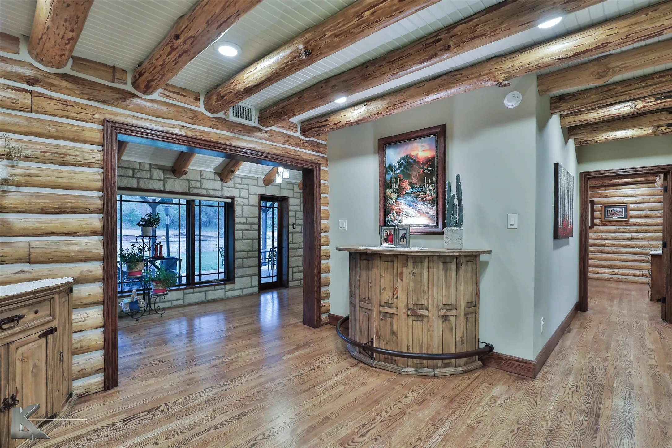 Single Family Residence For Sale in Taylor County , 11033 Fm 1235, Buffalo Gap, Texas 79508, 3 Bedrooms, 4 Bathrooms, 3 Garage spaces, 4,024 Sqft, built in 1984, Price $895,000, mls#20772447, Real Estate Agent in Buffalo Gap, Homes For Sale in Taylor county, Homes For Sale in Buffalo Gap, Realtor in Buffalo Gap Texas, Real Estate Brokerage Independent Realty Texas, Luminita Cordes Realtor