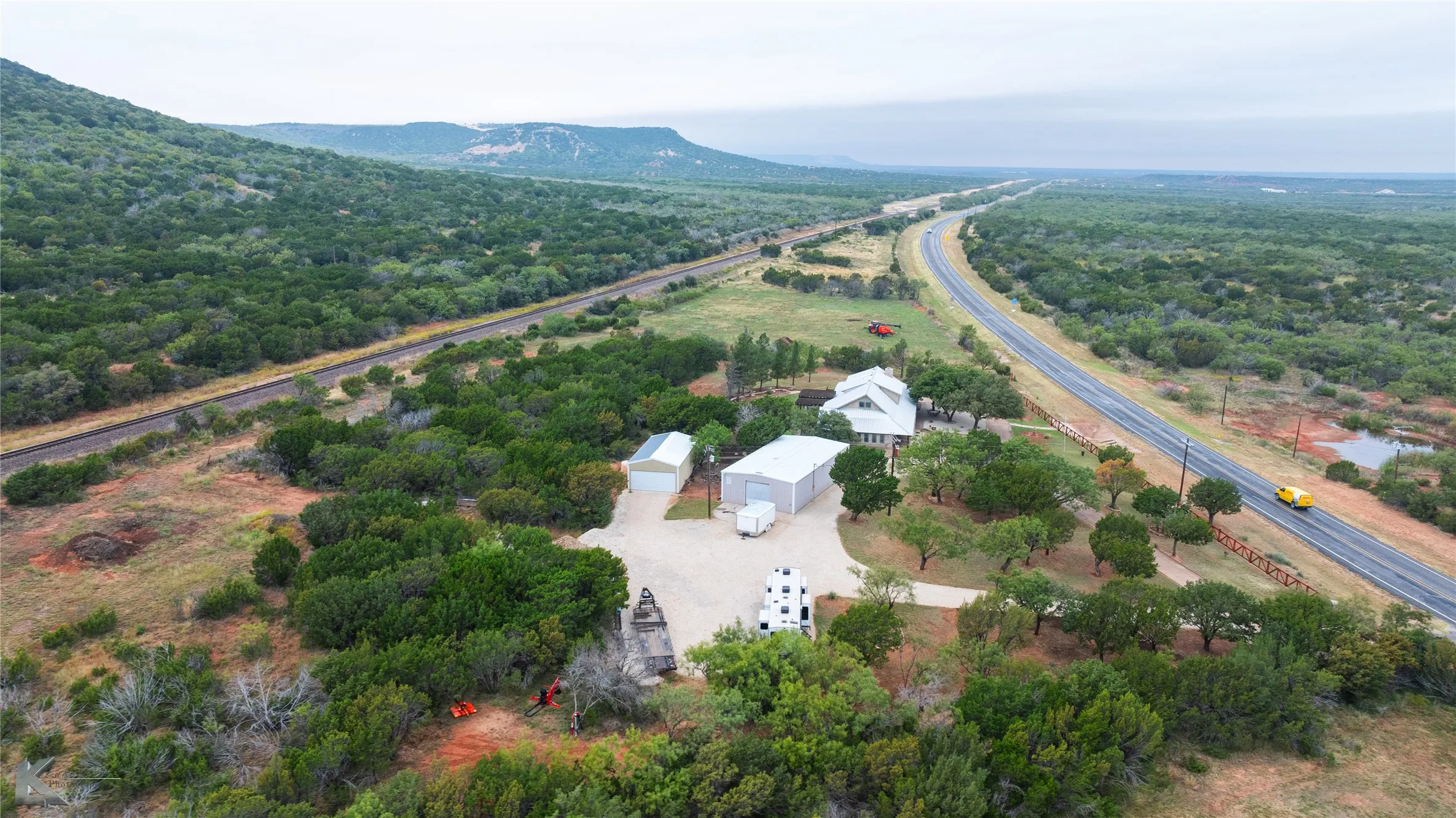 Single Family Residence For Sale in Taylor County , 11033 Fm 1235, Buffalo Gap, Texas 79508, 3 Bedrooms, 4 Bathrooms, 3 Garage spaces, 4,024 Sqft, built in 1984, Price $895,000, mls#20772447, Real Estate Agent in Buffalo Gap, Homes For Sale in Taylor county, Homes For Sale in Buffalo Gap, Realtor in Buffalo Gap Texas, Real Estate Brokerage Independent Realty Texas, Luminita Cordes Realtor