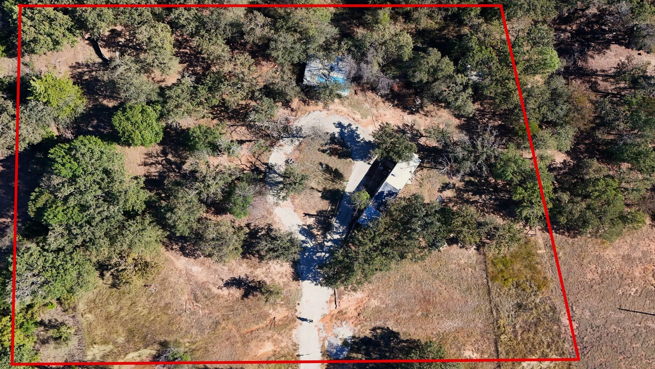 Mobile Home For Sale in Wise County , 689 Hunter Trail, Bridgeport, Texas 76426, 3 Bedroom, 1 Bathroom, Garage spaces, 784 Sqft, built in 1979, Preowned, Price $143,500, mls#20773907, Real Estate Agent in Bridgeport, Homes For Sale in Wise county, Homes For Sale in Bridgeport, Realtor in Bridgeport Texas, Real Estate Brokerage Independent Realty Texas, Luminita Cordes Realtor
