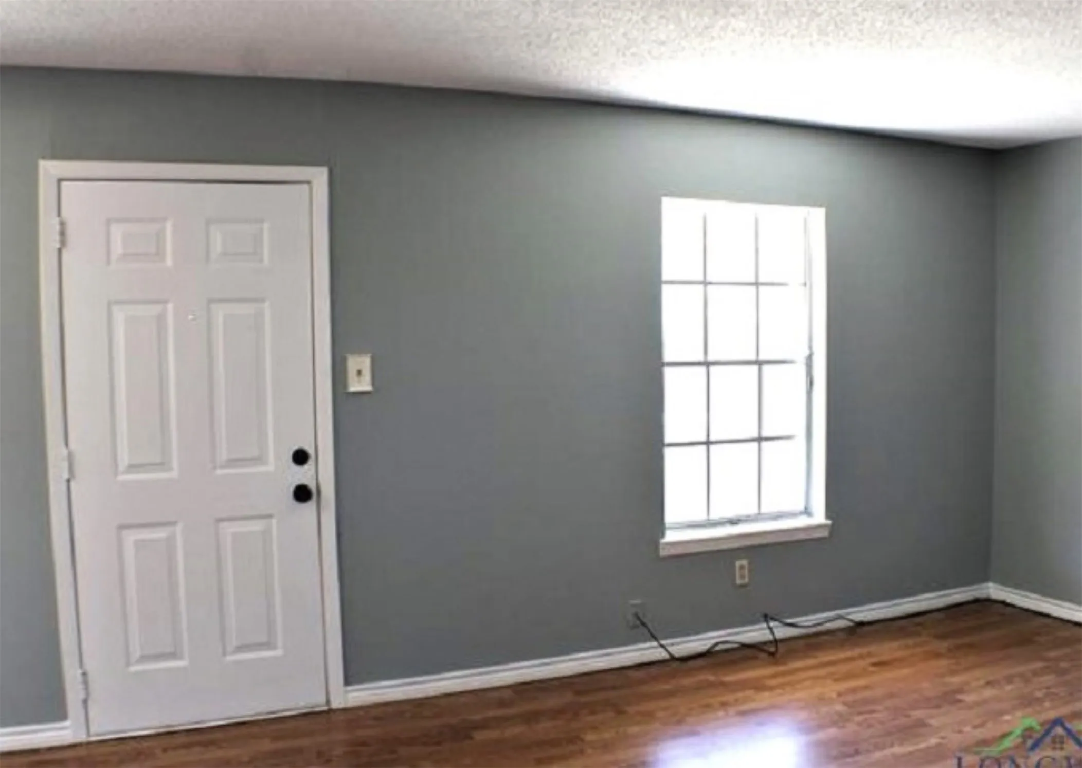 Condominium For Sale in Gregg County , 1600 N 7th Street 6, Longview, Texas 75601, 1 Bedroom, 1 Bathroom, Garage spaces, 700 Sqft, built in 1970, Price $76,000, mls#20774835, Real Estate Agent in Longview, Homes For Sale in Gregg county, Homes For Sale in Longview, Realtor in Longview Texas, Real Estate Brokerage Independent Realty Texas, Luminita Cordes Realtor