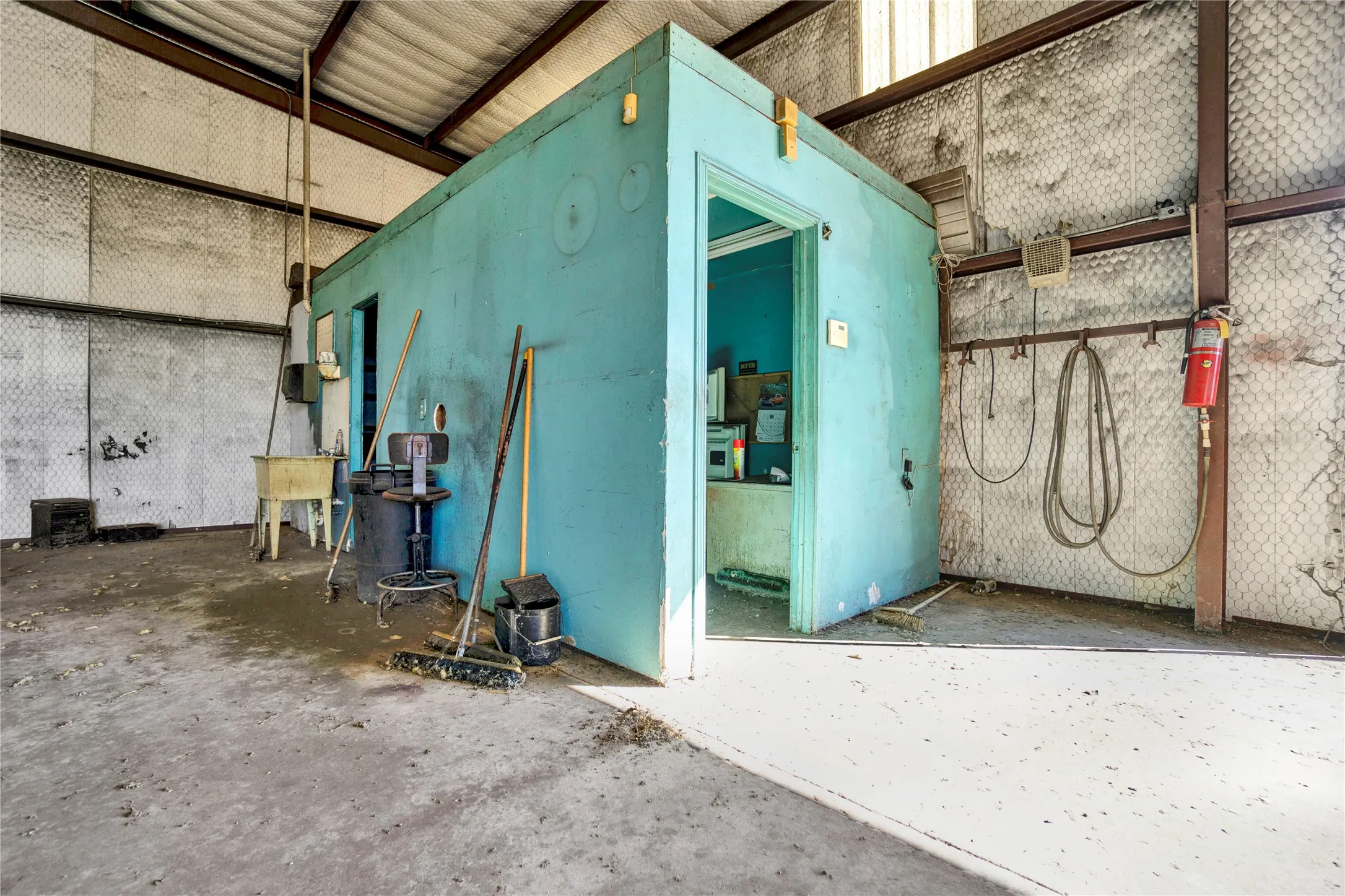 Warehouse For Sale in Rockwall County , 6000 W Interstate 30, Fate, Texas 75189, 0, 0, Garage spaces, 0 Sqft, built in 1996, Preowned, mls#20778053, Real Estate Agent in Fate, Homes For Sale in Rockwall county, Homes For Sale in Fate, Realtor in Fate Texas, Real Estate Brokerage Independent Realty Texas, Luminita Cordes Realtor